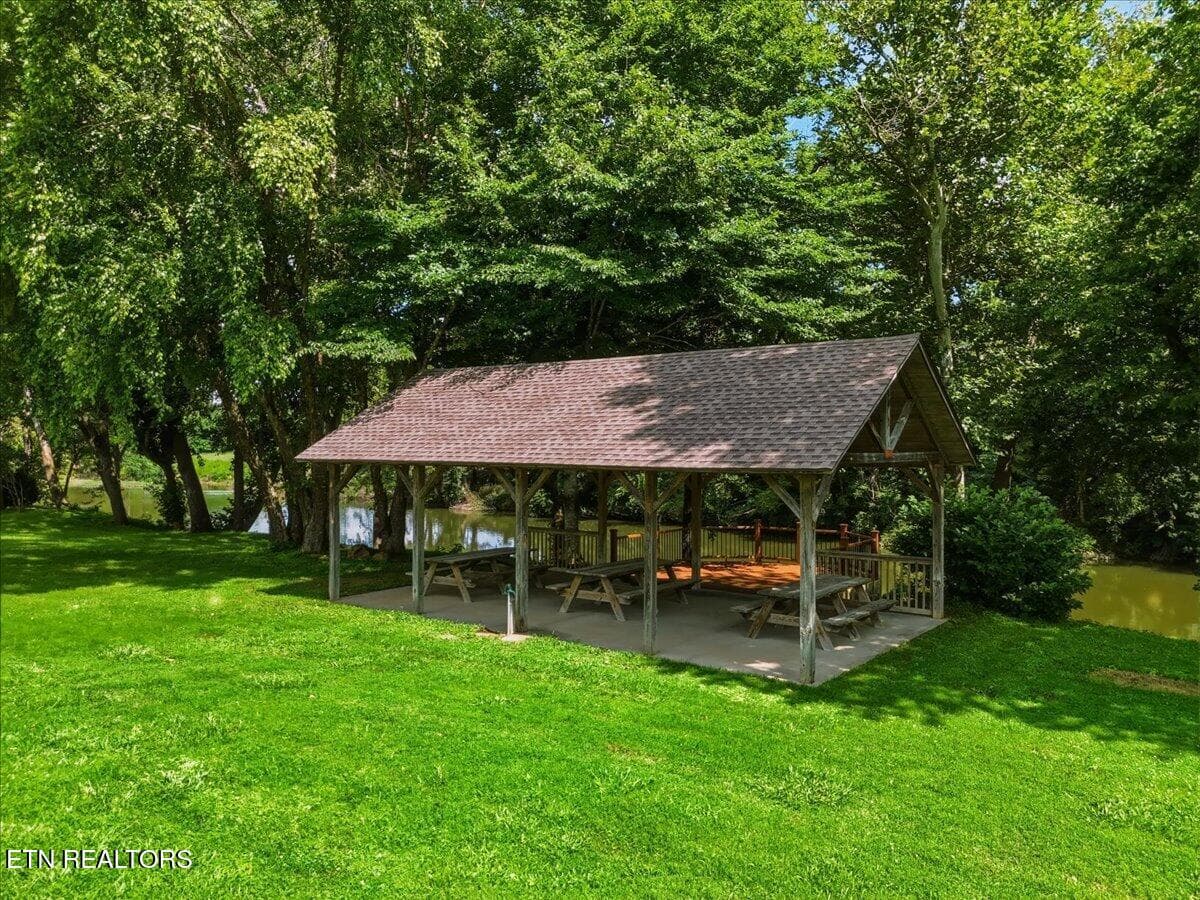 Neighborhood Pavilion and River Access - 4094 Davis Ford Rd, Maryville, TN 37804