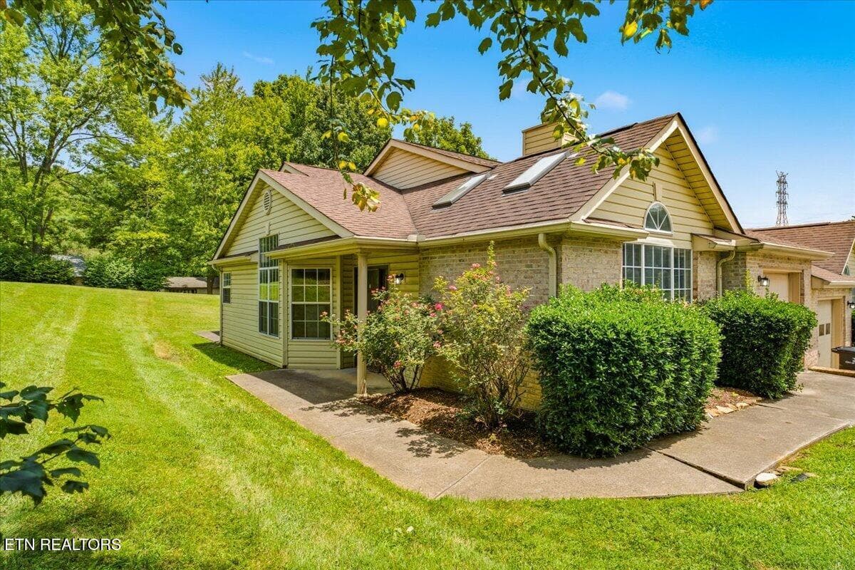 02-Exterior - 1508 Spelling Way, Knoxville, TN 37909, Knoxville