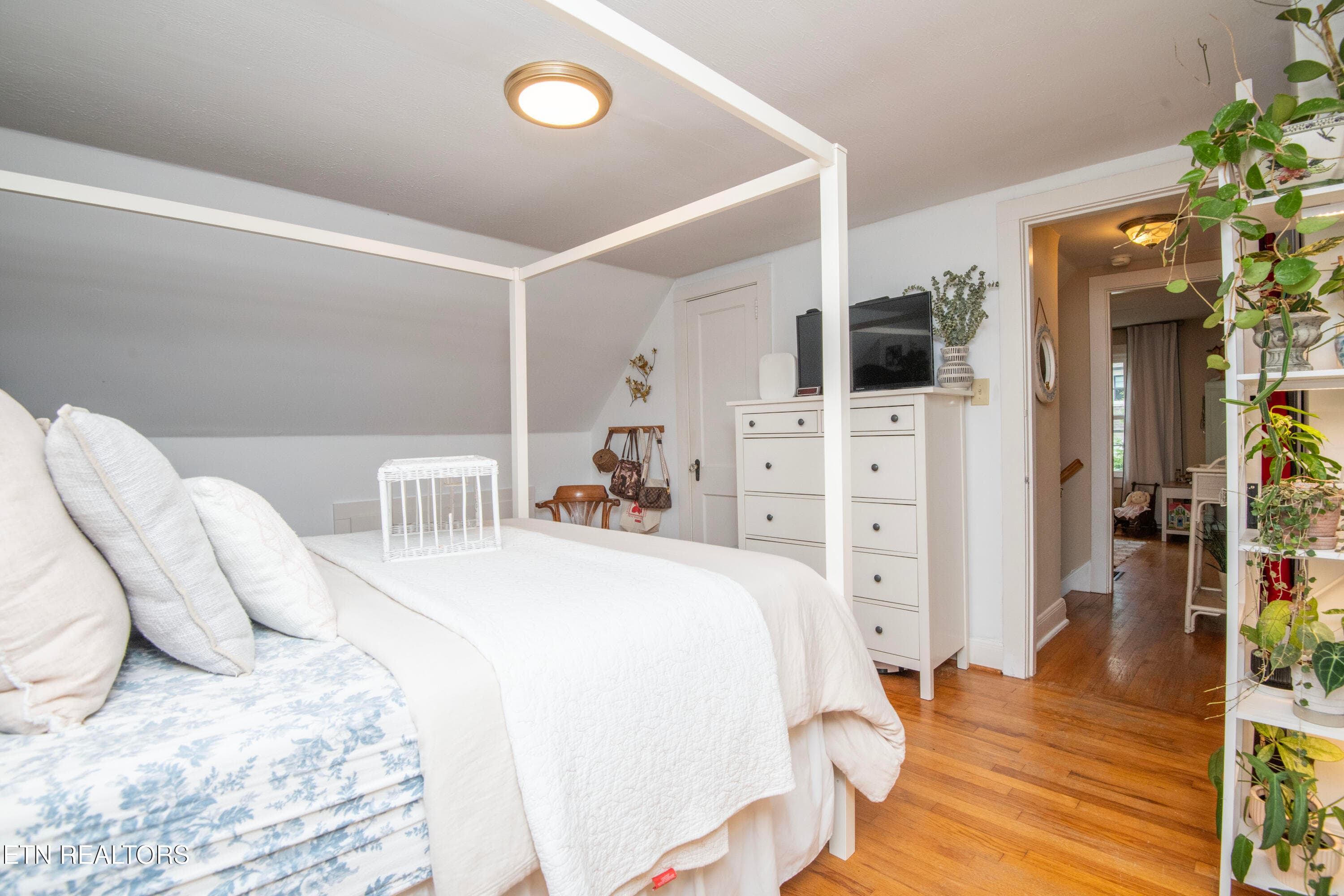 bed 1 - 6809 Nubbin Ridge Drive, Knoxville, TN 37919