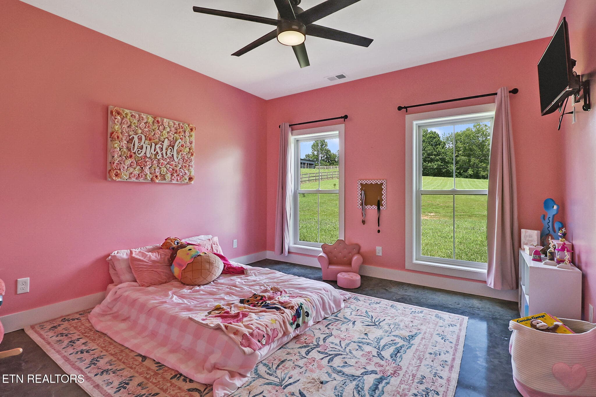 n44a5989-n44a5993 - 2175 N Lick Creek Rd, Byrdstown, TN 38549, Byrdstown