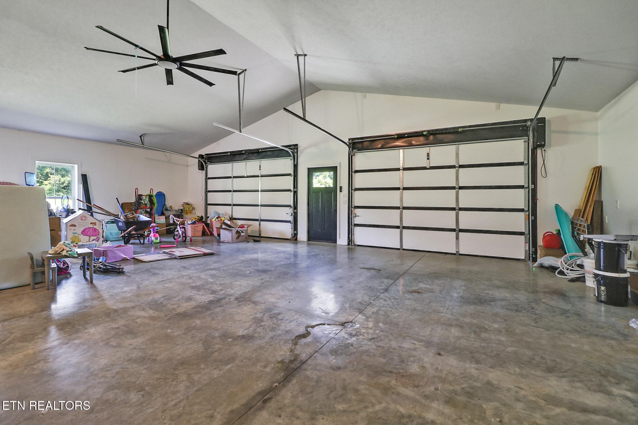n44a5879-n44a5883 - 2175 N Lick Creek Rd, Byrdstown, TN 38549, Byrdstown