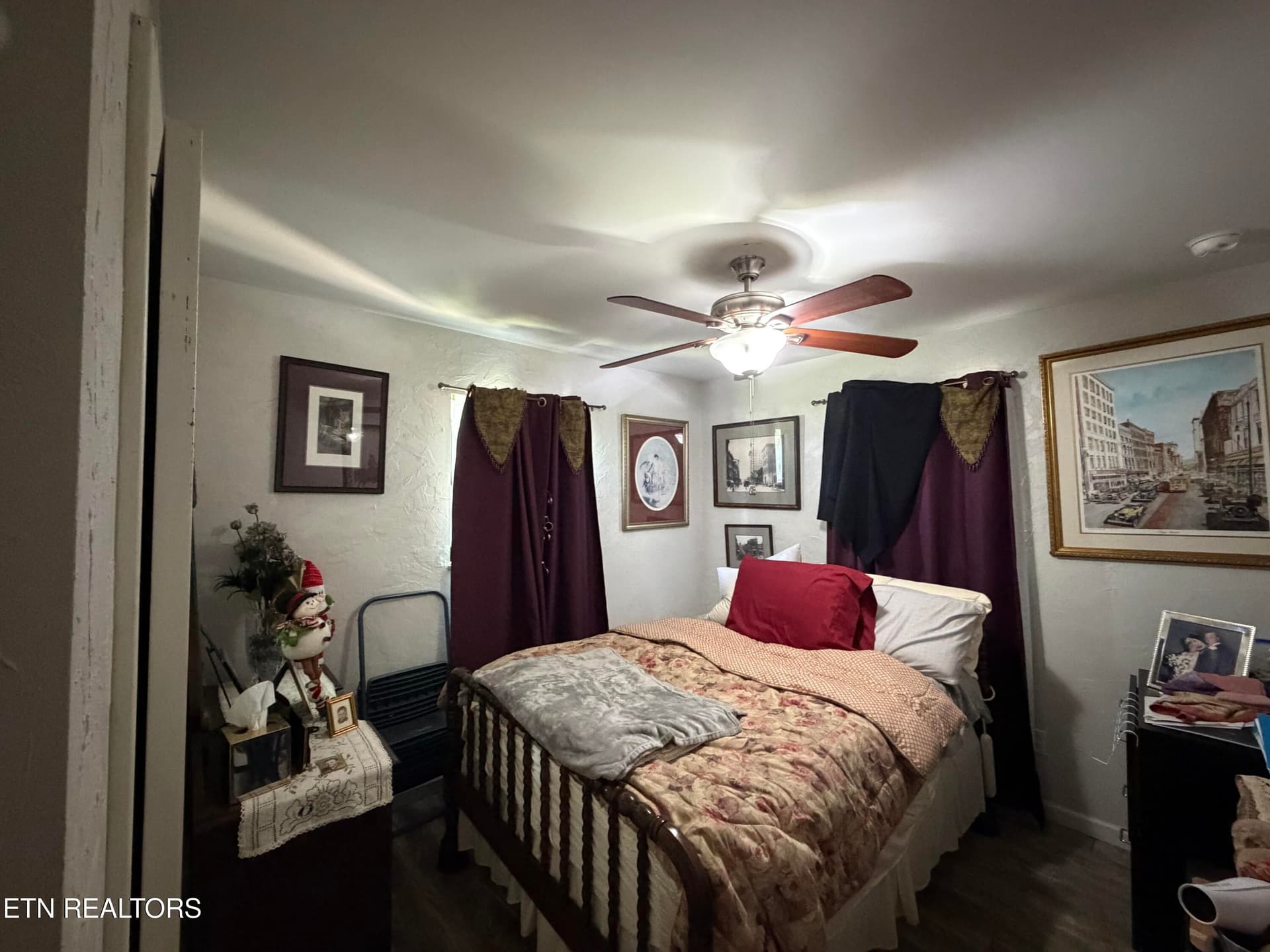 2nd bdrm - 2860 Boyds Creek Hwy, Sevierville, TN 37876