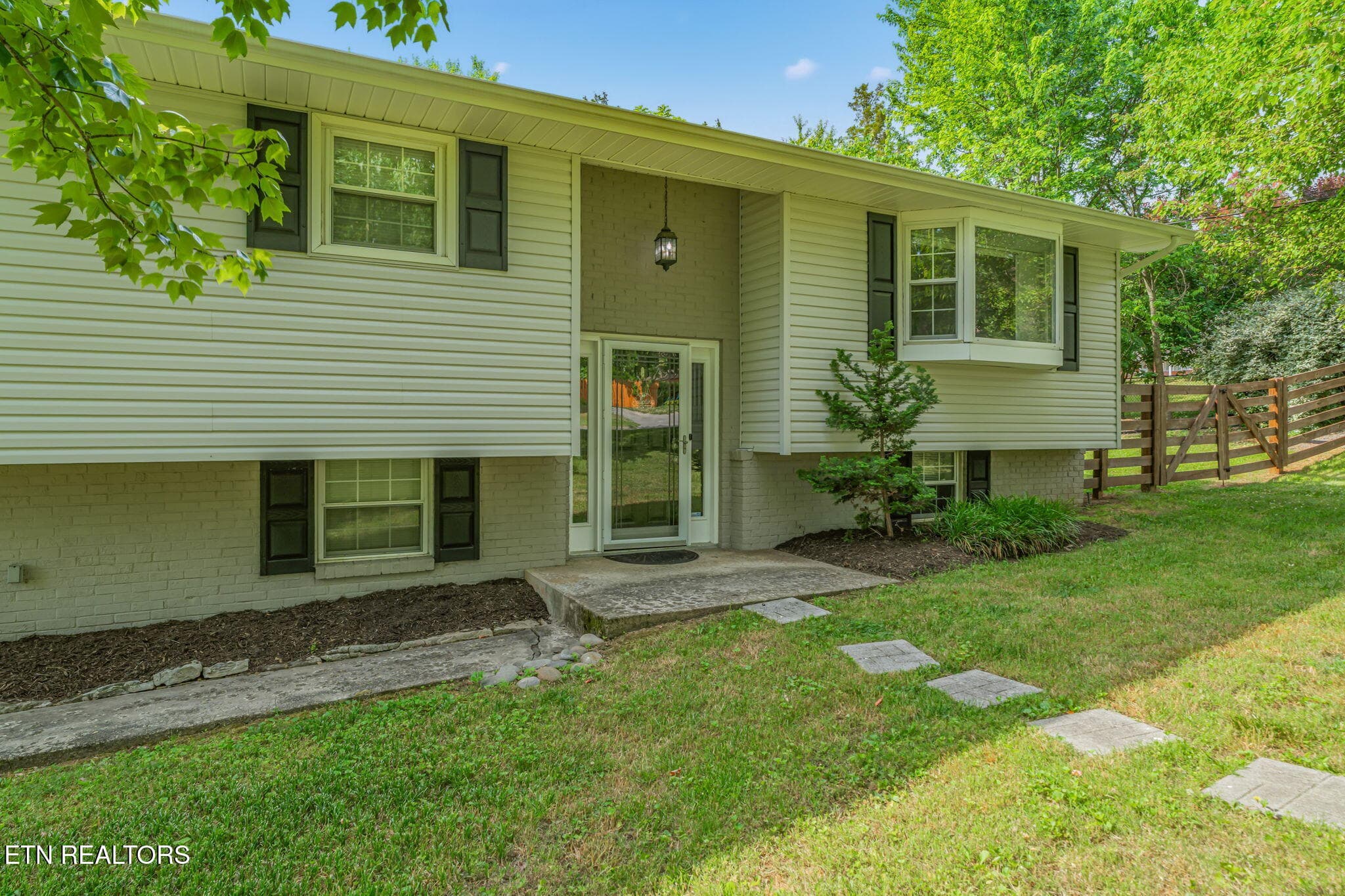 5-web-or-mls-4537 Ventura Drive-4 - 4537 Ventura Drive, Knoxville, TN 37938