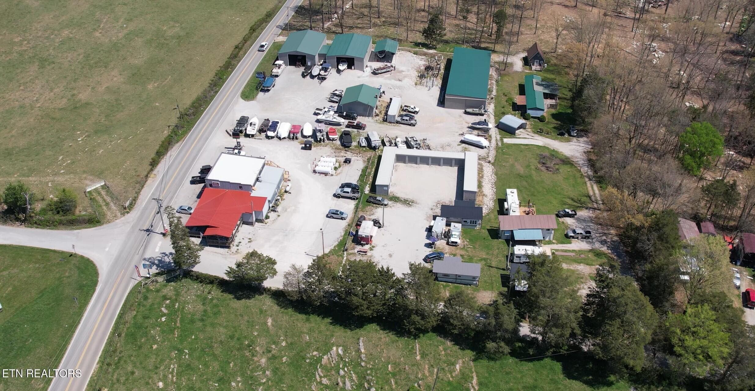 Food Trucks, Groceries, and Storage - Lot 4 Waterfront Knoll Rd, Sharps Chapel, TN 37866, Sharps Chapel
