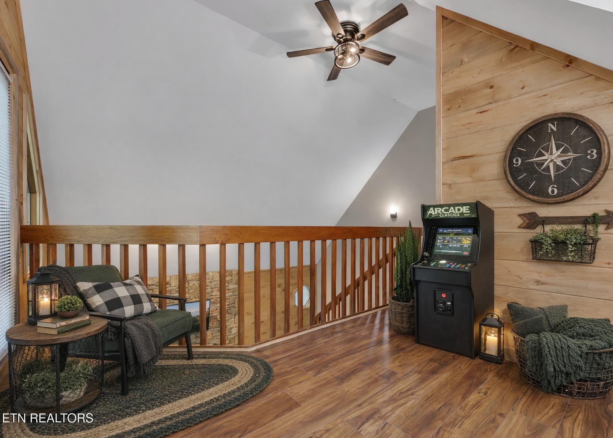 Staged Loft-2733 Timber Way Woodridge Vi - 2733 Timber Way, Pigeon Forge, TN 37863
