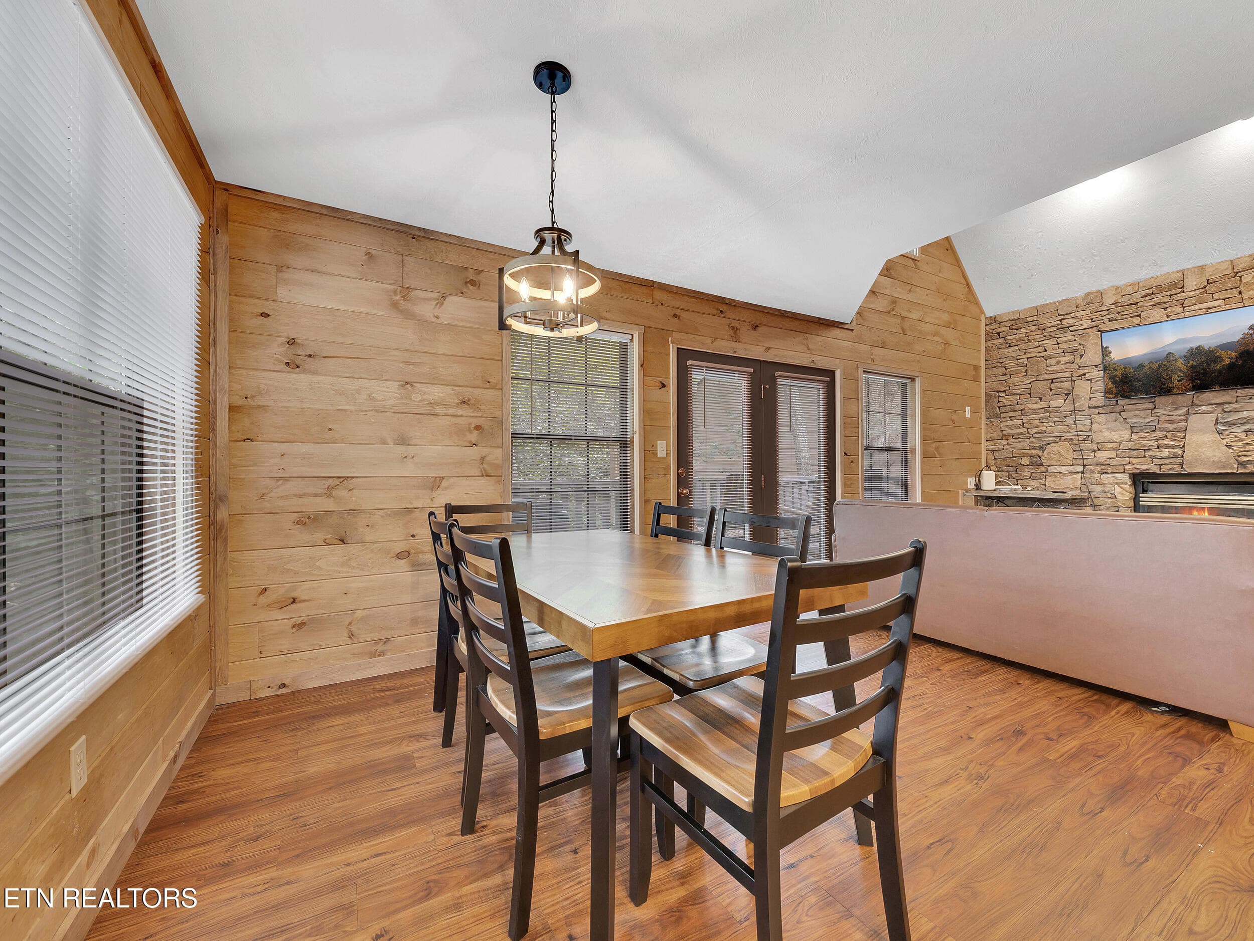 14_09 - 2733 Timber Way, Pigeon Forge, TN 37863