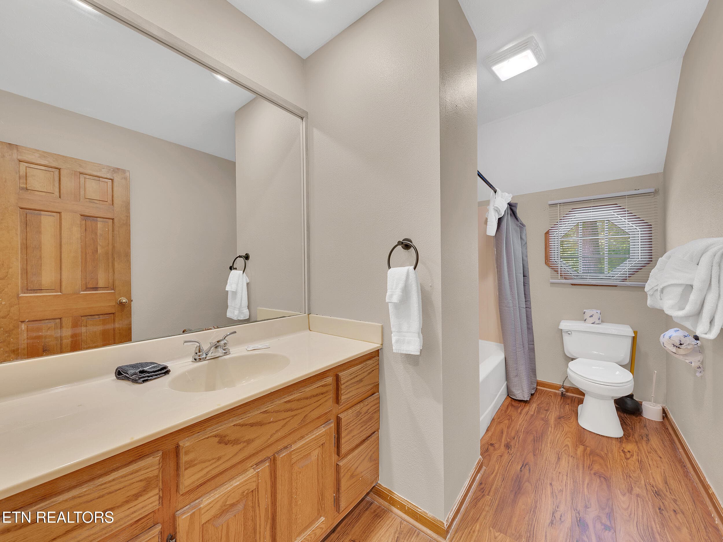 20_19 - 2733 Timber Way, Pigeon Forge, TN 37863