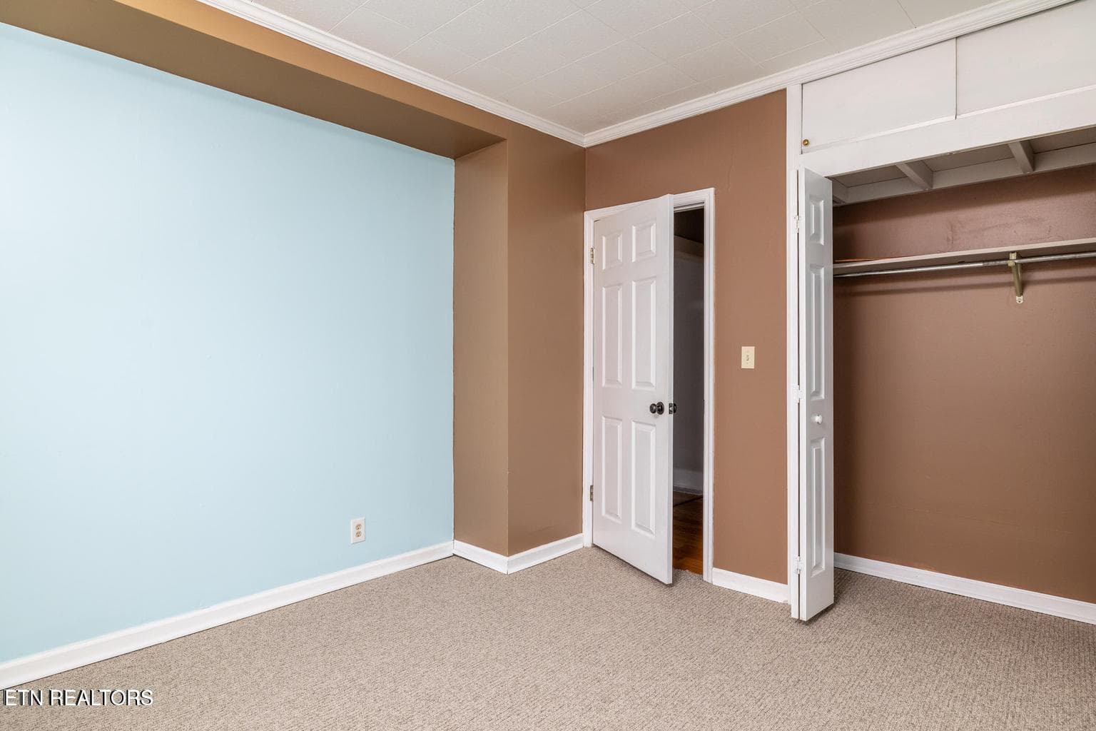 bed4 - 409 W 5th Ave, Lenoir City, TN 37771, Lenoir City