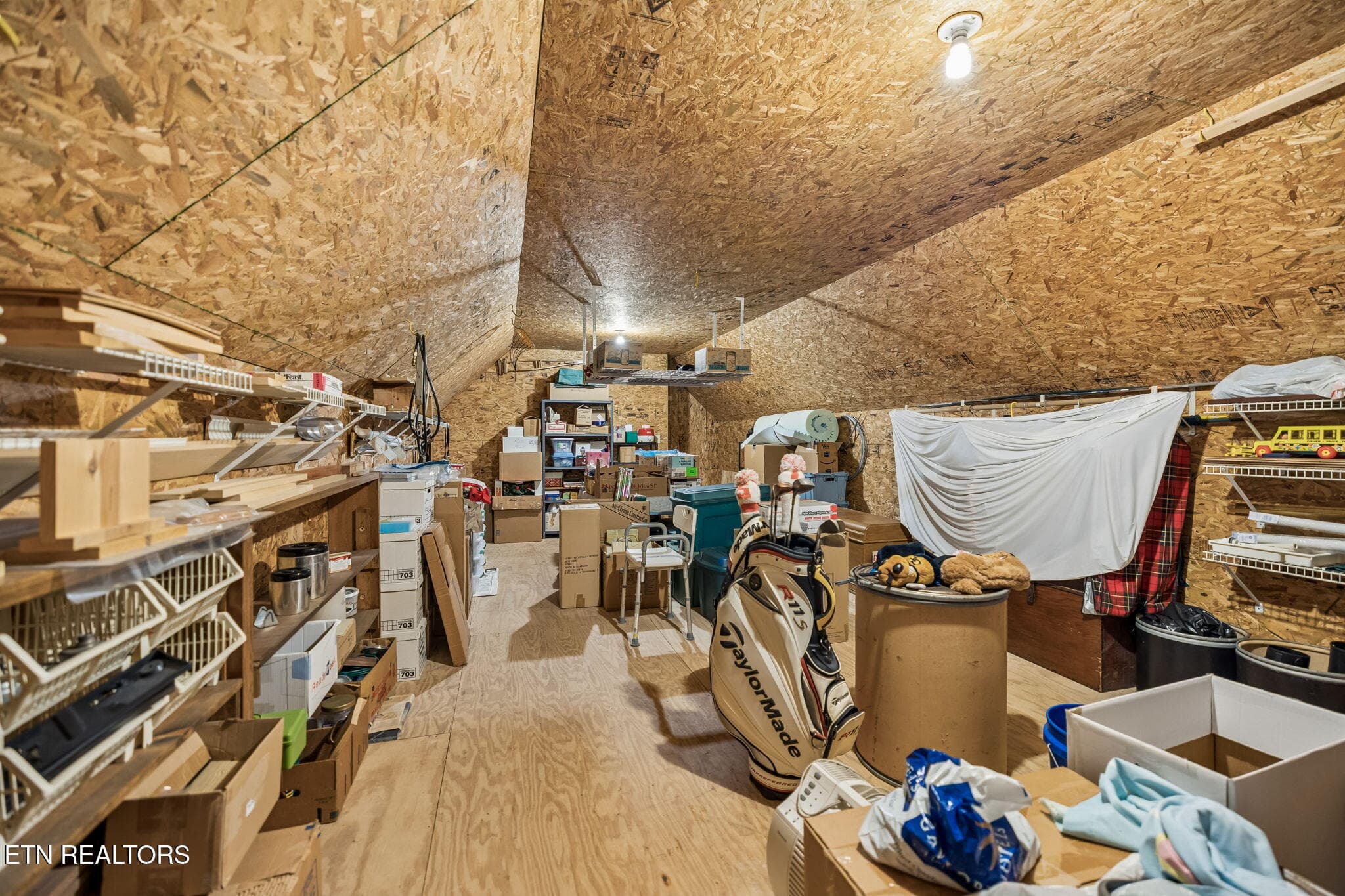 Bonus storage or flex room - 937 Andover Blvd, Alcoa, TN 37701, Alcoa