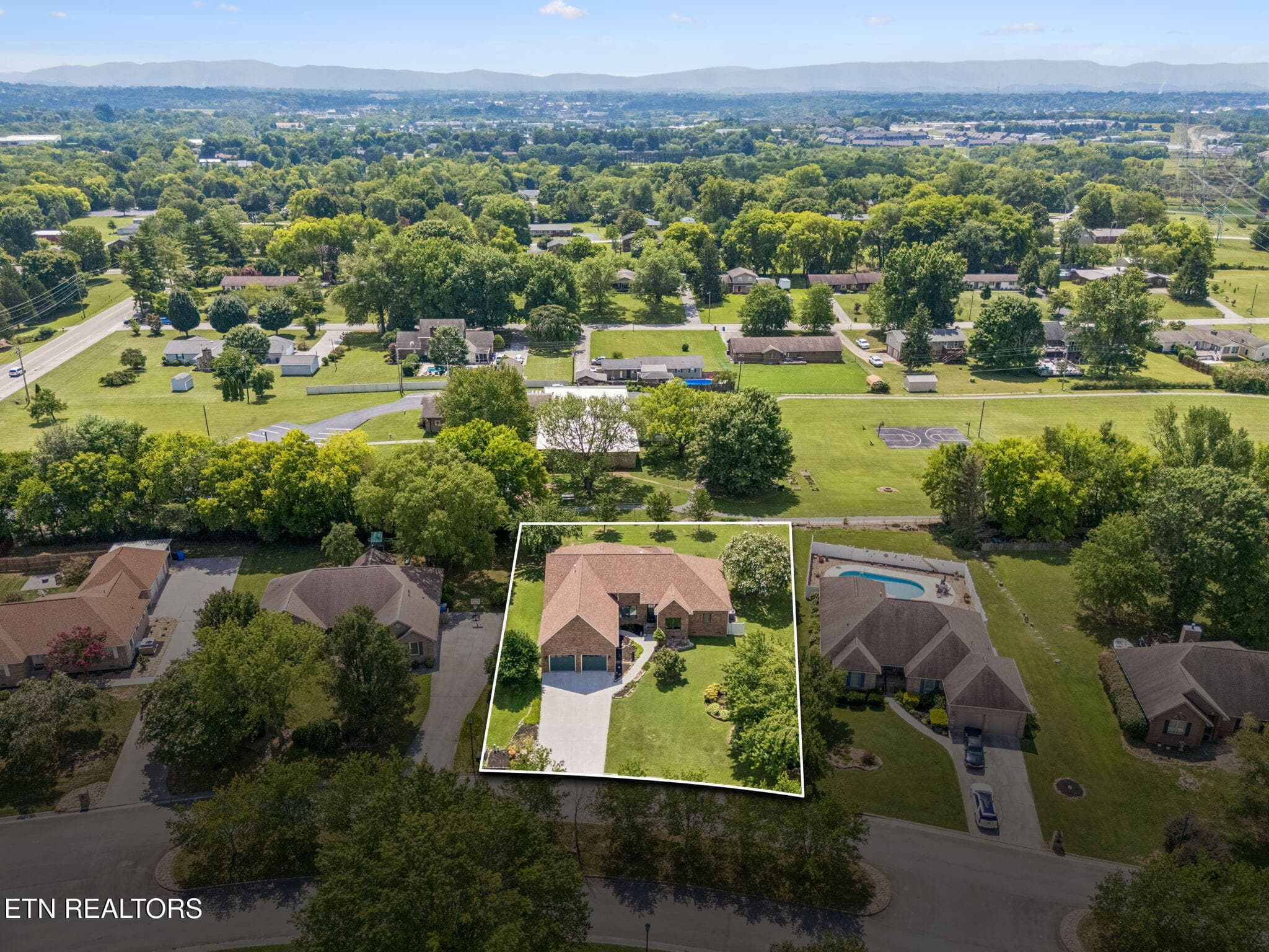 937 Andover - 937 Andover Blvd, Alcoa, TN 37701, Alcoa