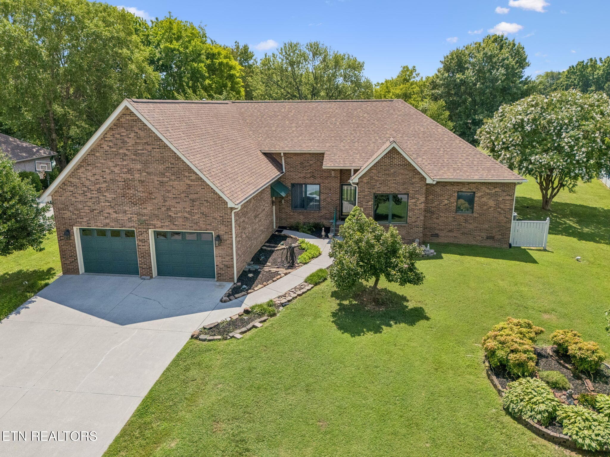 WELCOME HOME - 937 Andover Blvd, Alcoa, TN 37701, Alcoa