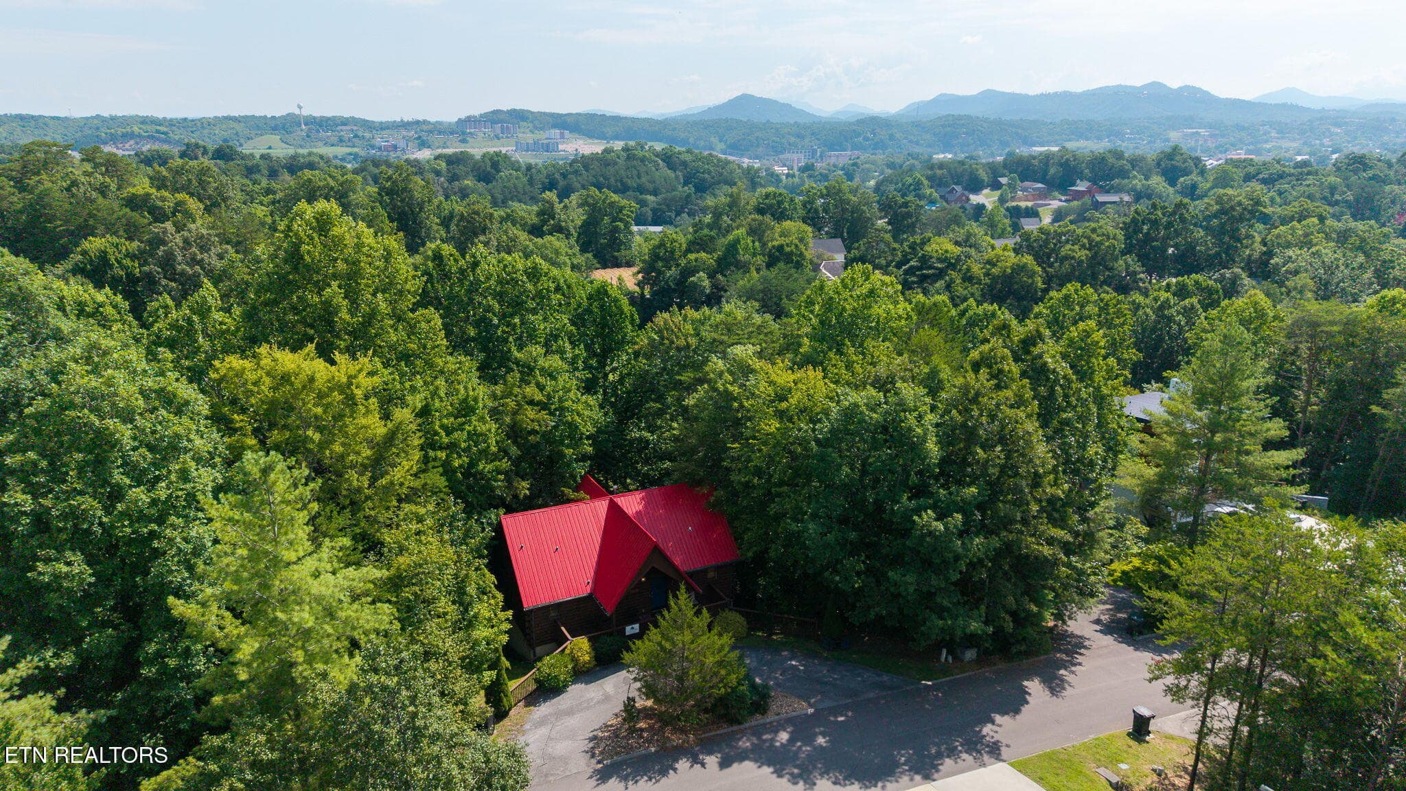 7-web-or-mls-2805-alexander-pl - 2805 Alexander Place, Pigeon Forge, TN 37863, Pigeon Forge