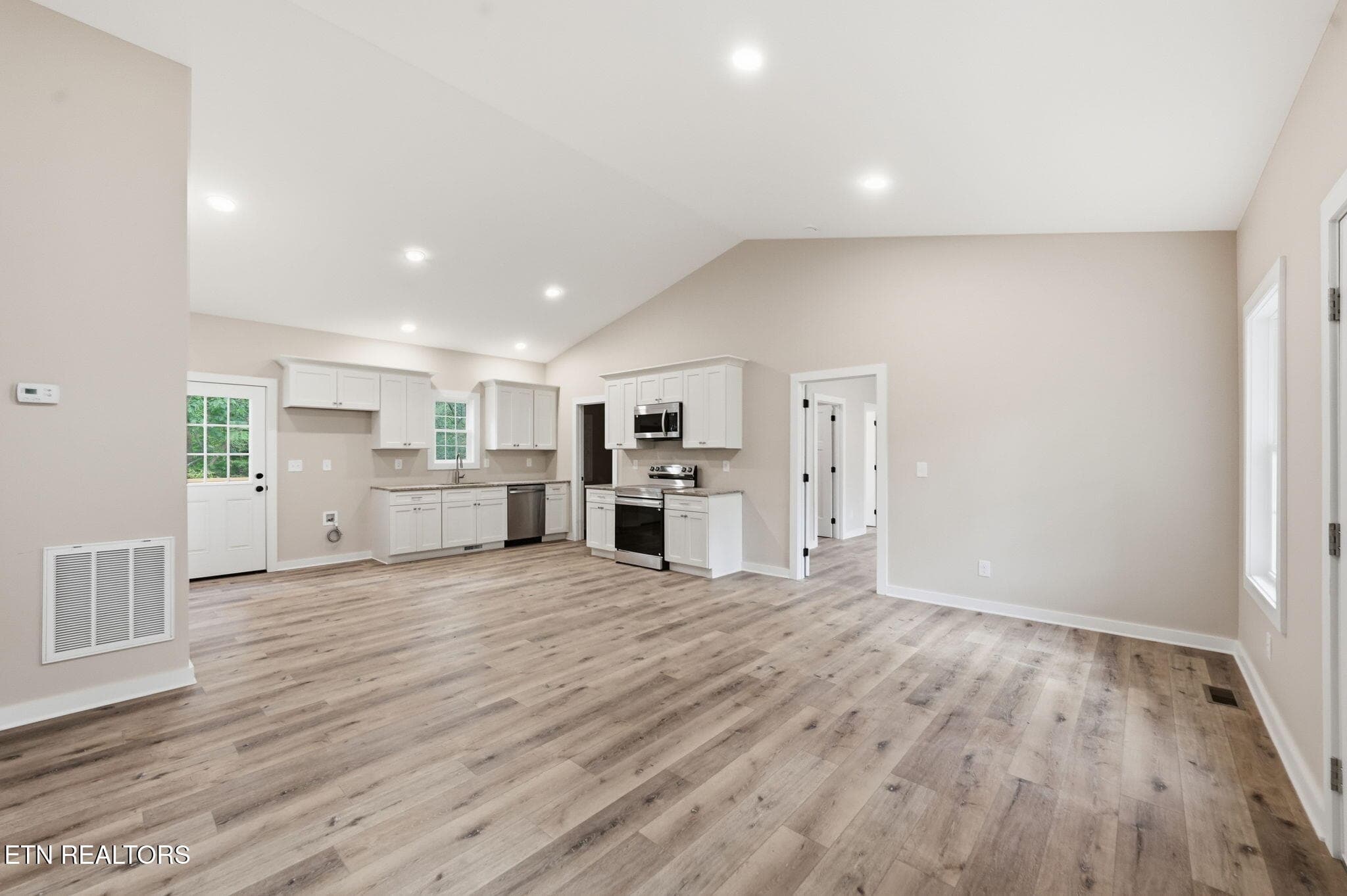 16-web-or-mls-005_DSC02211 - 3756 Thornton Drive, Kingsport, TN 37664, Kingsport