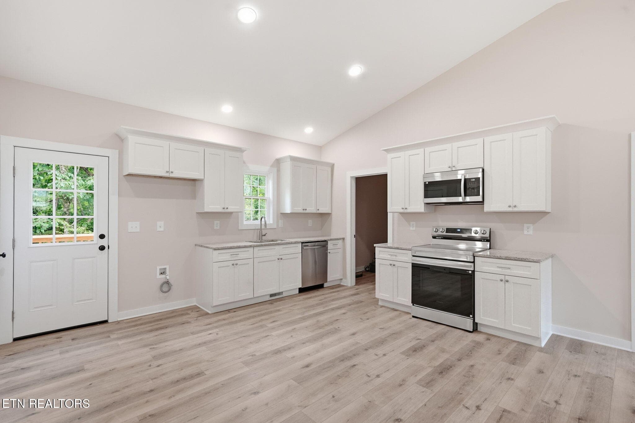 18-web-or-mls-008_DSC02226 - 3756 Thornton Drive, Kingsport, TN 37664, Kingsport