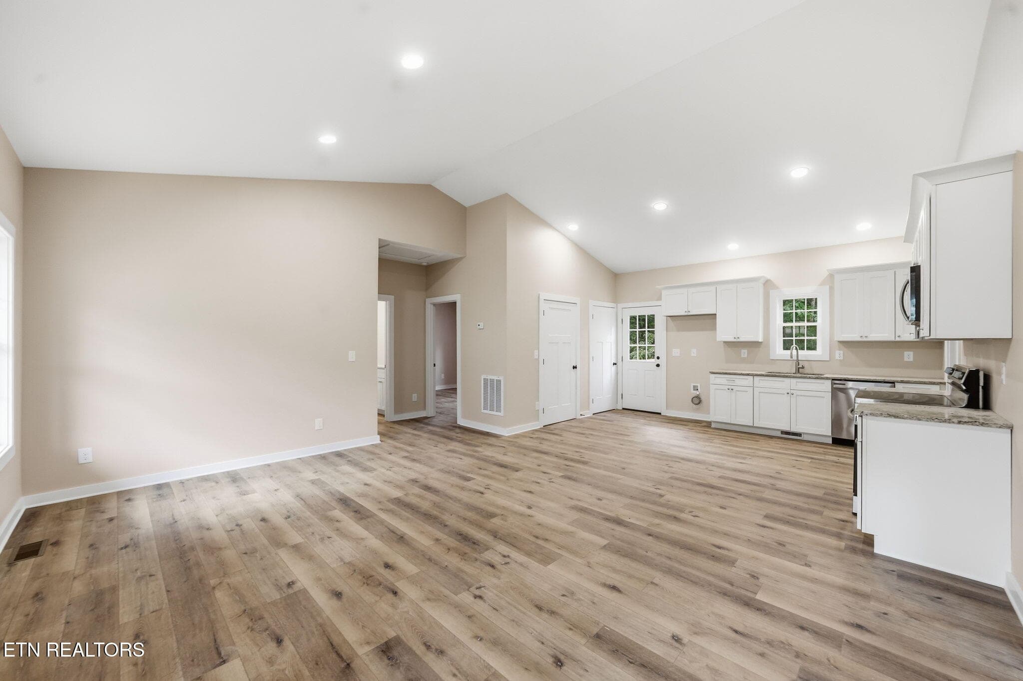 21-web-or-mls-006_DSC02216 - 3756 Thornton Drive, Kingsport, TN 37664, Kingsport