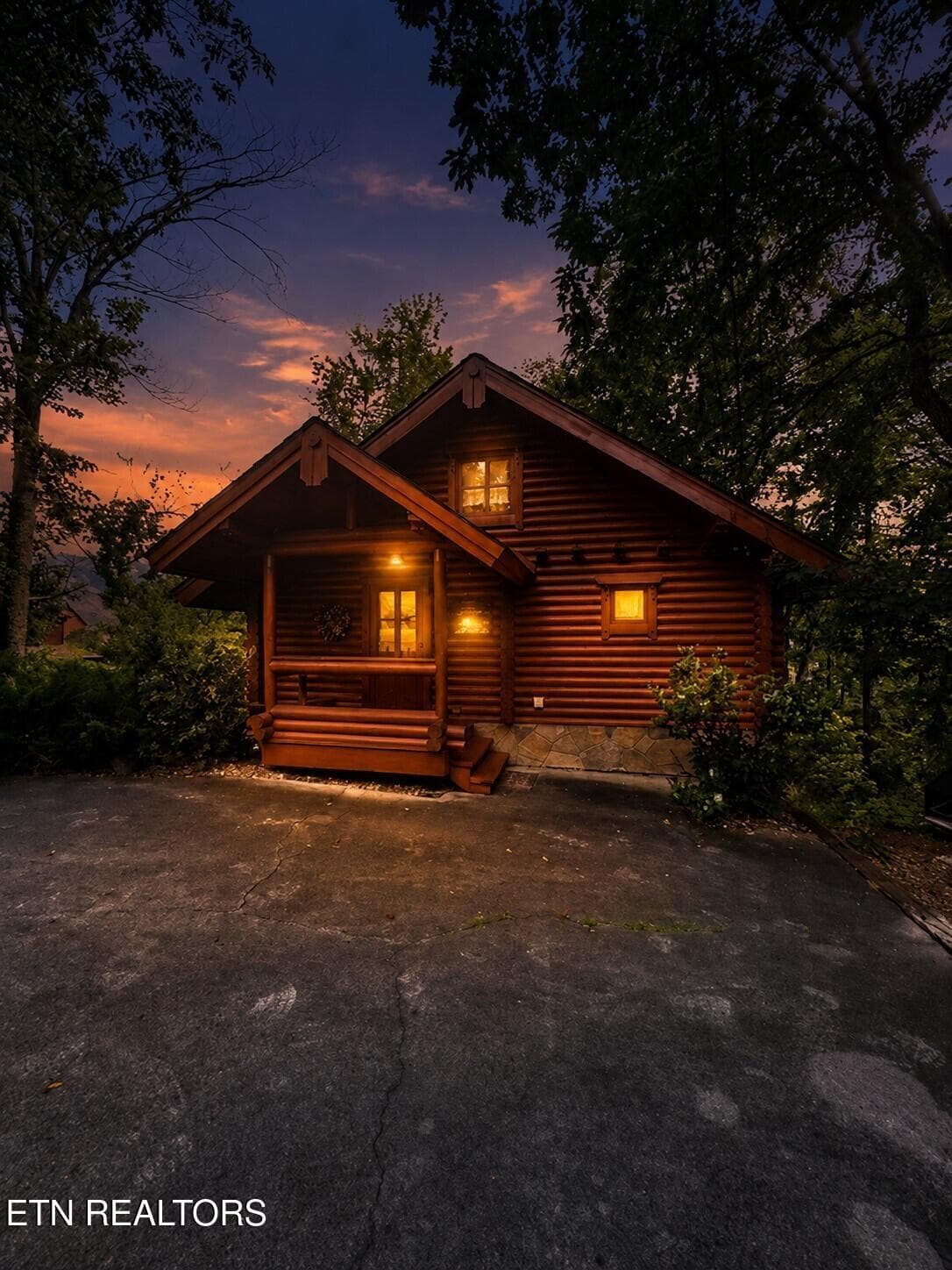 Outside pic - 917 Pine Cone Way, Gatlinburg, TN 37738, Gatlinburg