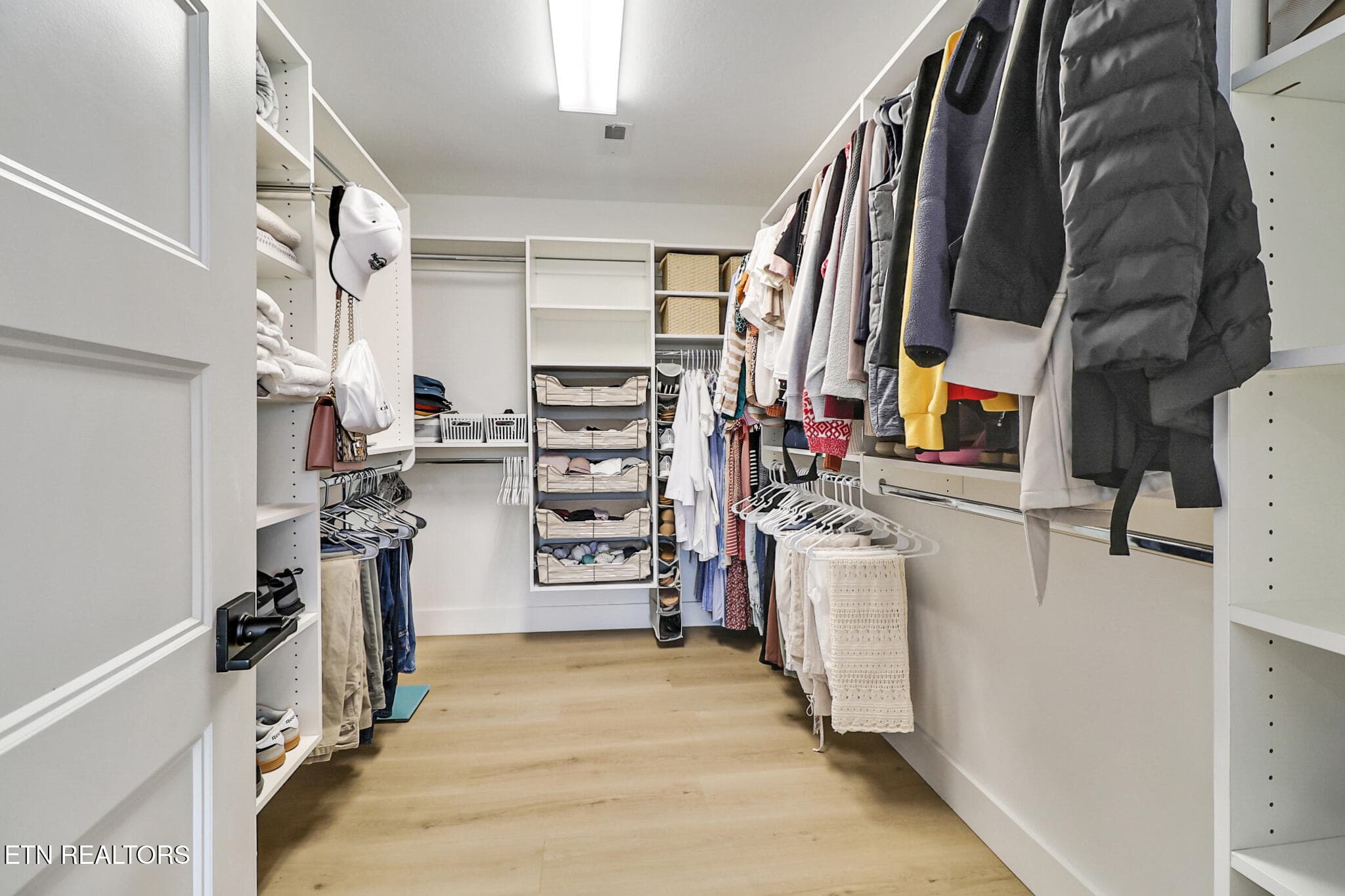 Closet - 322 Randolph Rd, Crossville, TN 38571
