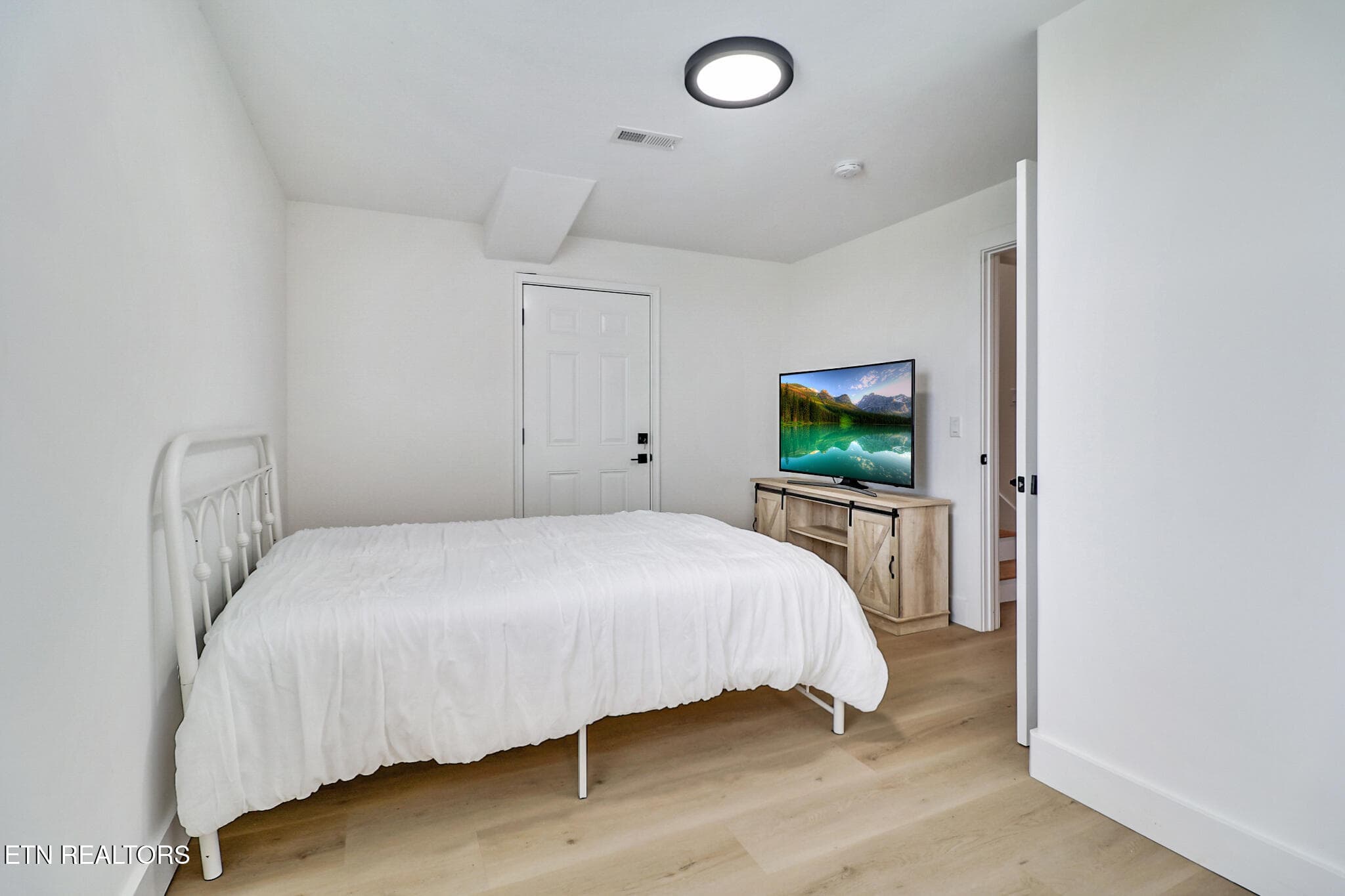Downstairs Bedroom - 322 Randolph Rd, Crossville, TN 38571