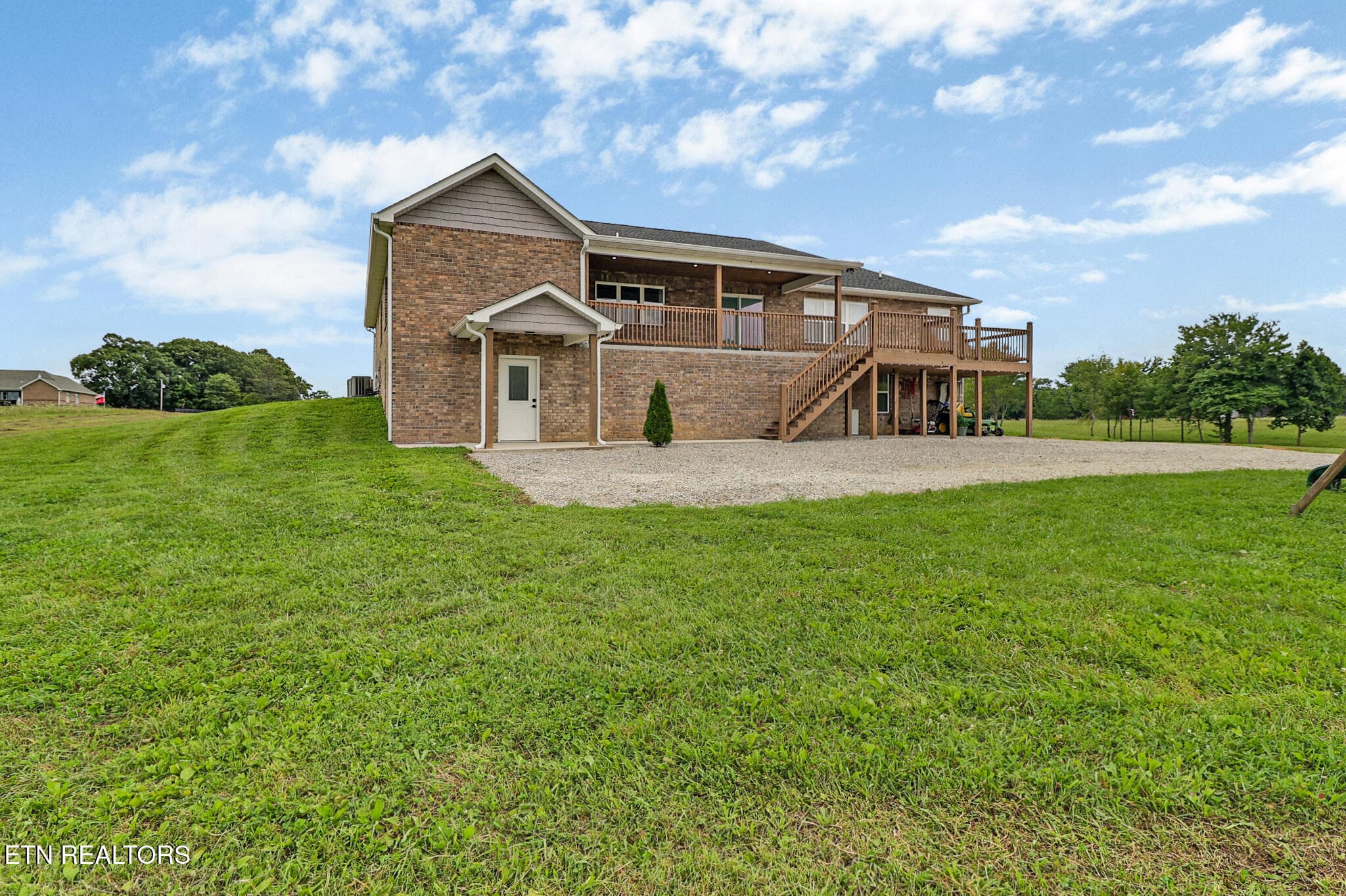 Back of House - 322 Randolph Rd, Crossville, TN 38571
