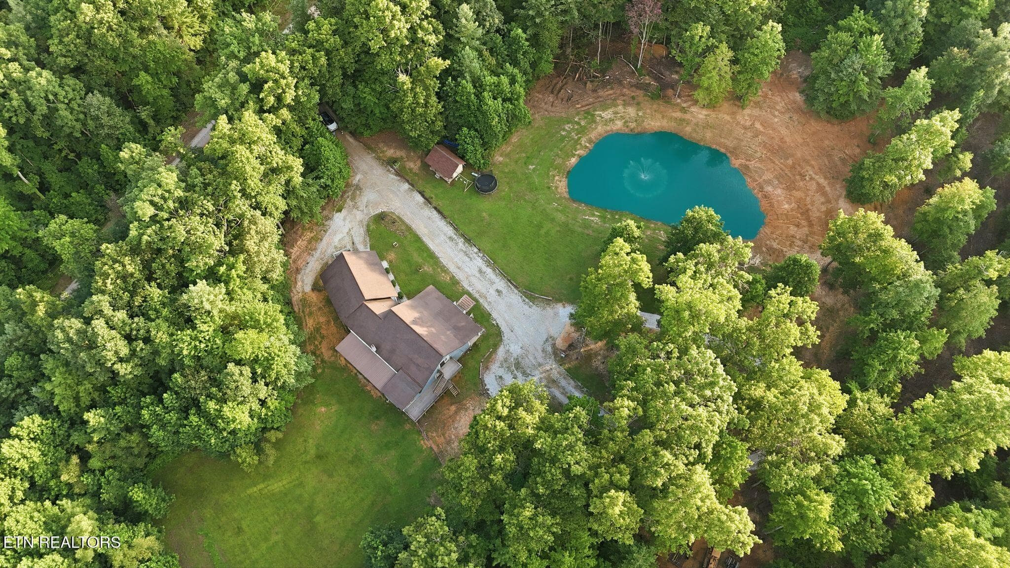 018_DJI_20260721081505_0371_D - 320 Wild Turkey Tr, Oneida, TN 37841