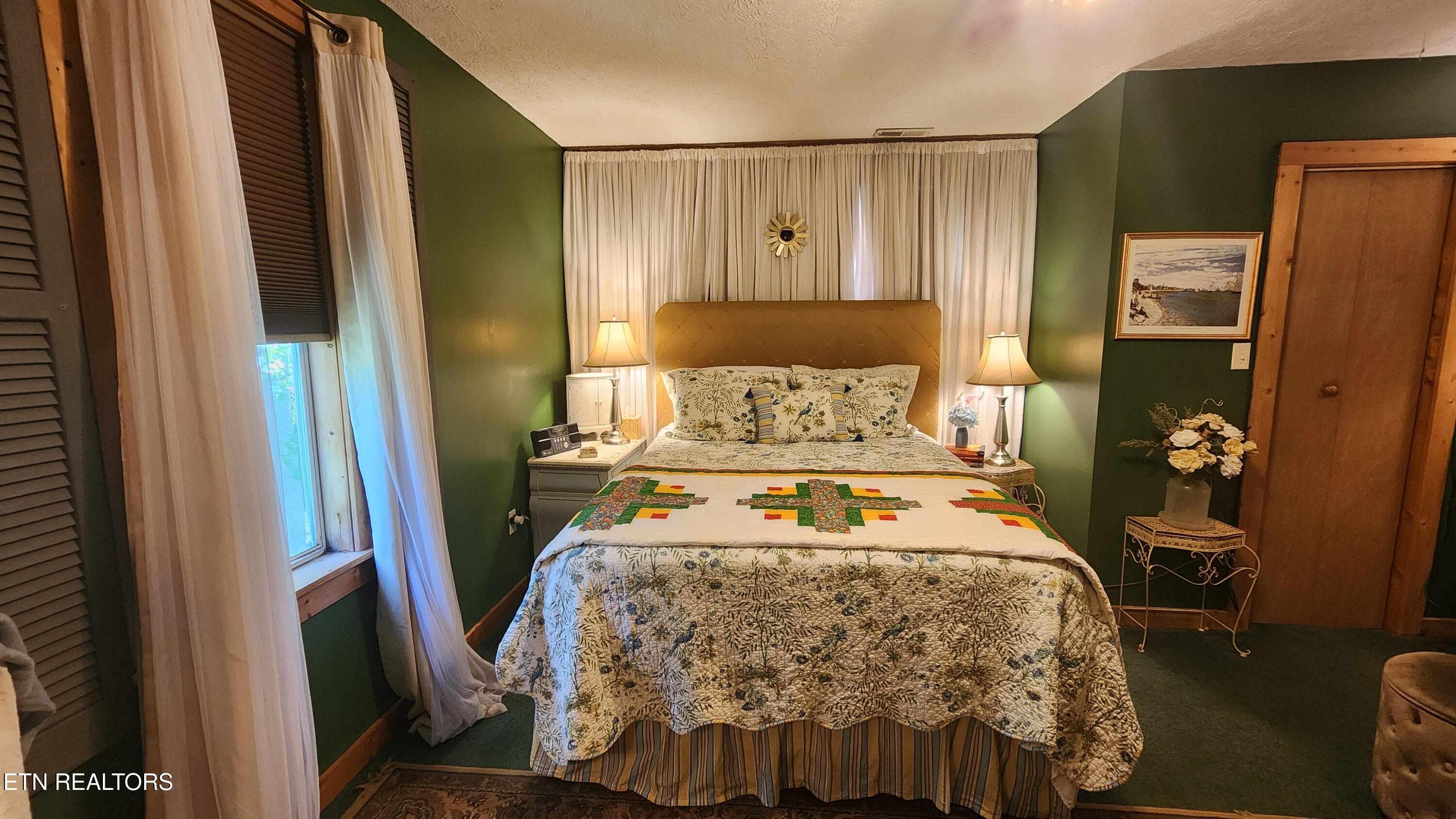 305 christain community rd -- Bedroom 2b - 340 Christian Community Rd, Livingston, TN 38570