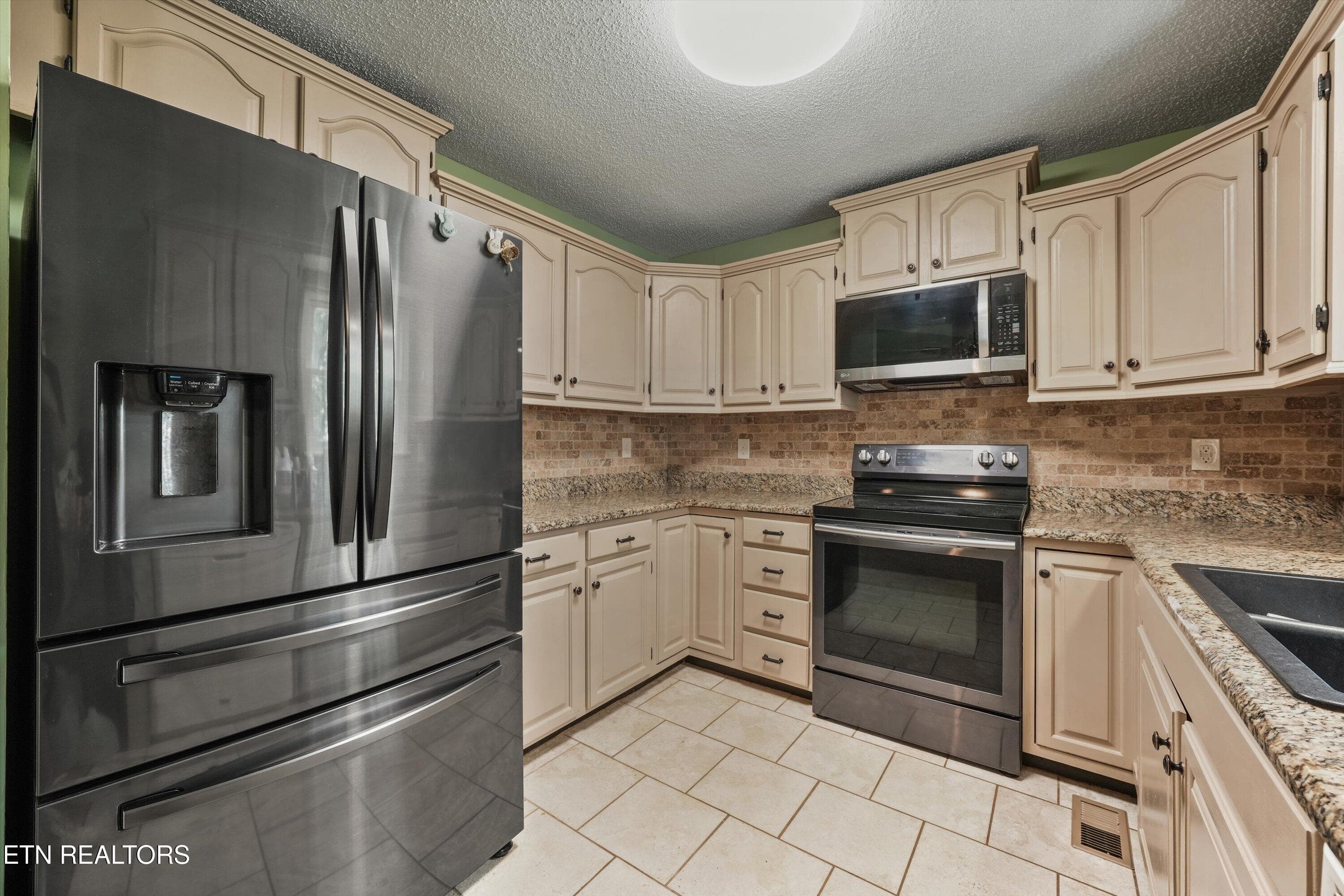 11-819 Stetson Dr 15 - 819 Stetson Drive, Maryville, TN 37801