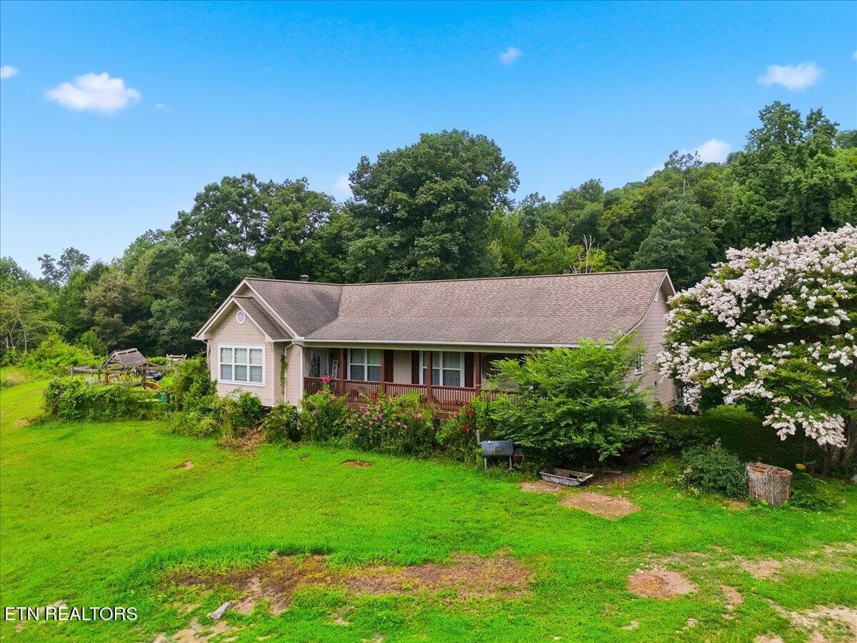 03-003_DJI_20260721104525_0700_D - 1055 Swannsylvania Rd, Dandridge, TN 37725