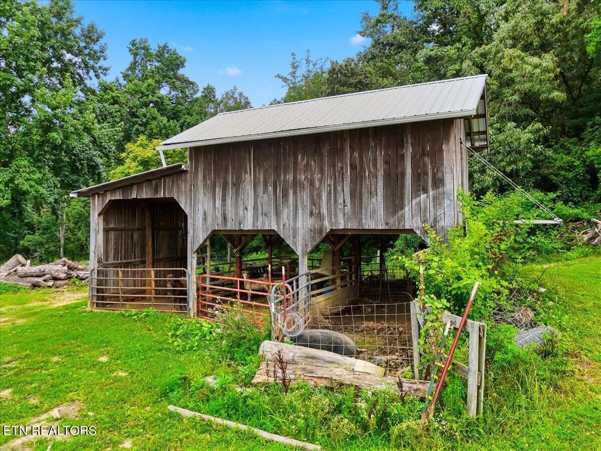 26-001_DJI_20260721104414_0694_D - 1055 Swannsylvania Rd, Dandridge, TN 37725