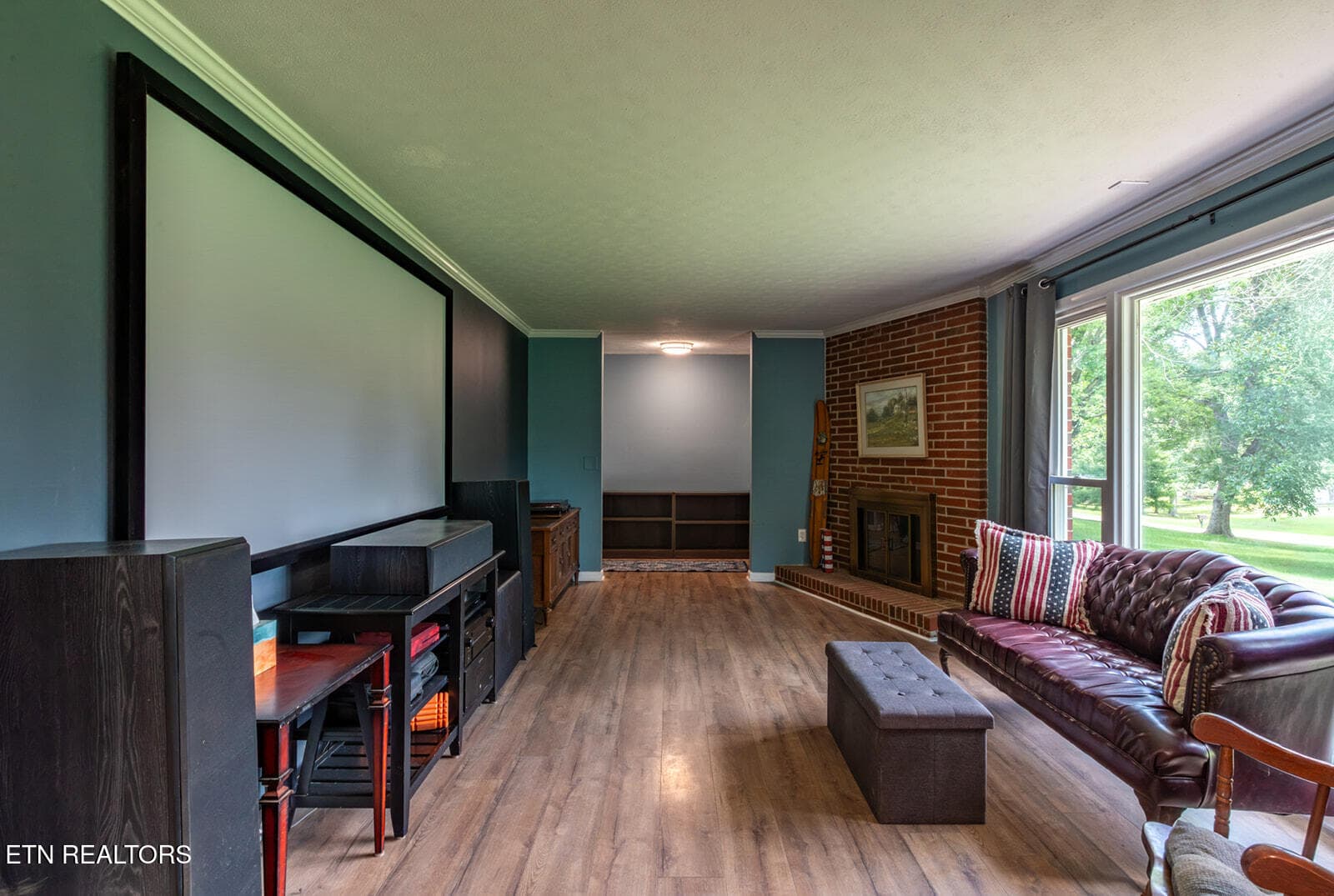 living room - 112 S Hummingbird Lane, Dickson, TN 37055