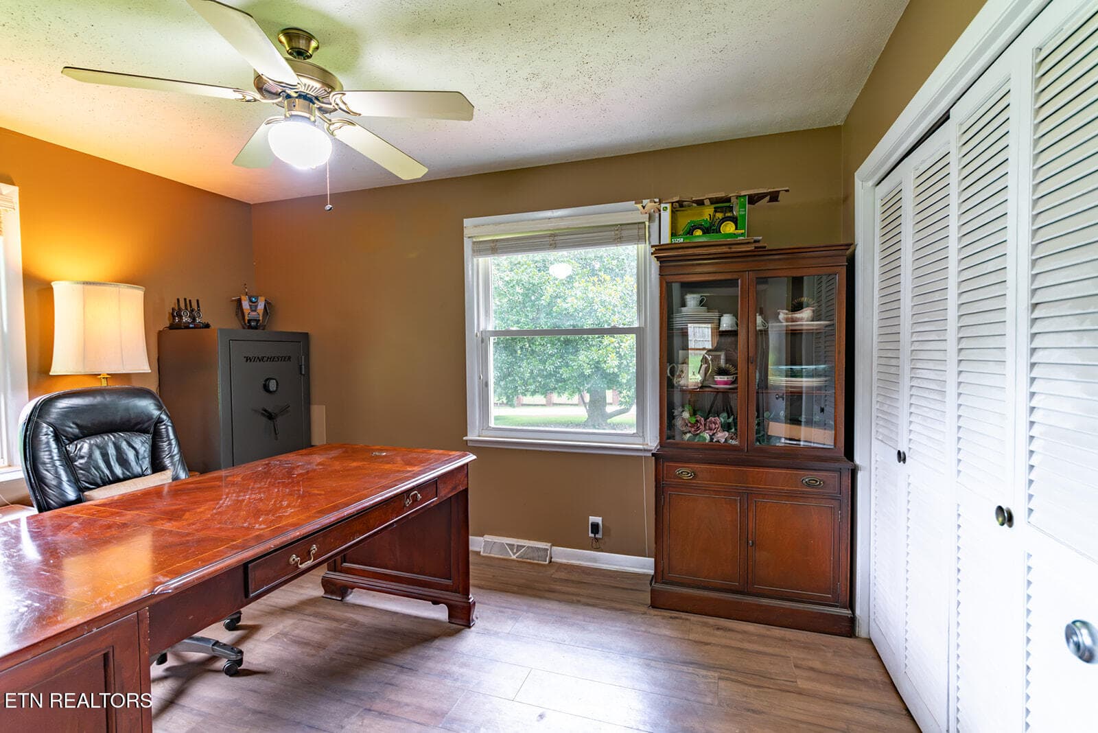 HB - 112 S Hummingbird Lane, Dickson, TN 37055