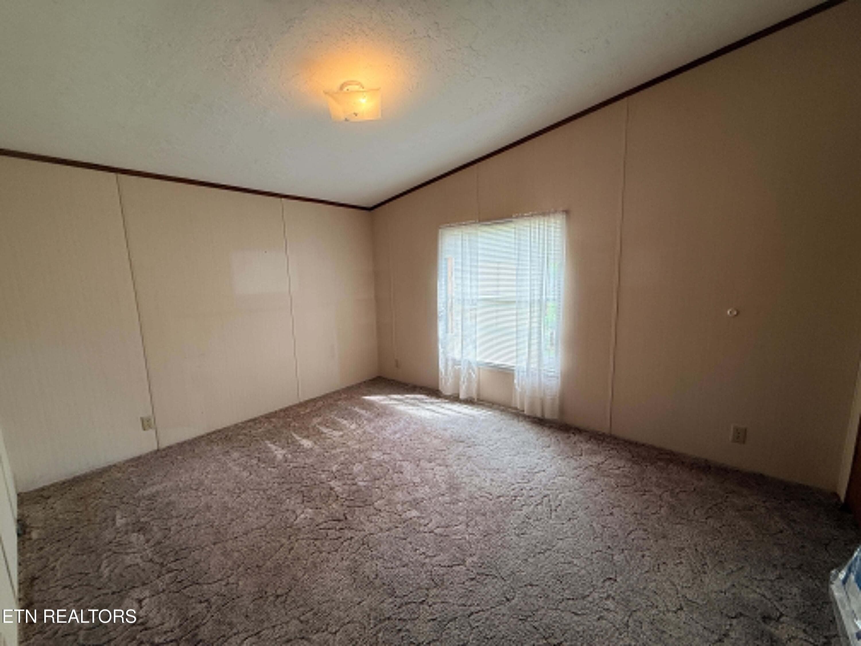 4adbb8a5-569f-4ecd-a1bd-c77fac5db25b - 1243 Franklin Loop 5 acres, Clarkrange, TN 38553, Clarkrange