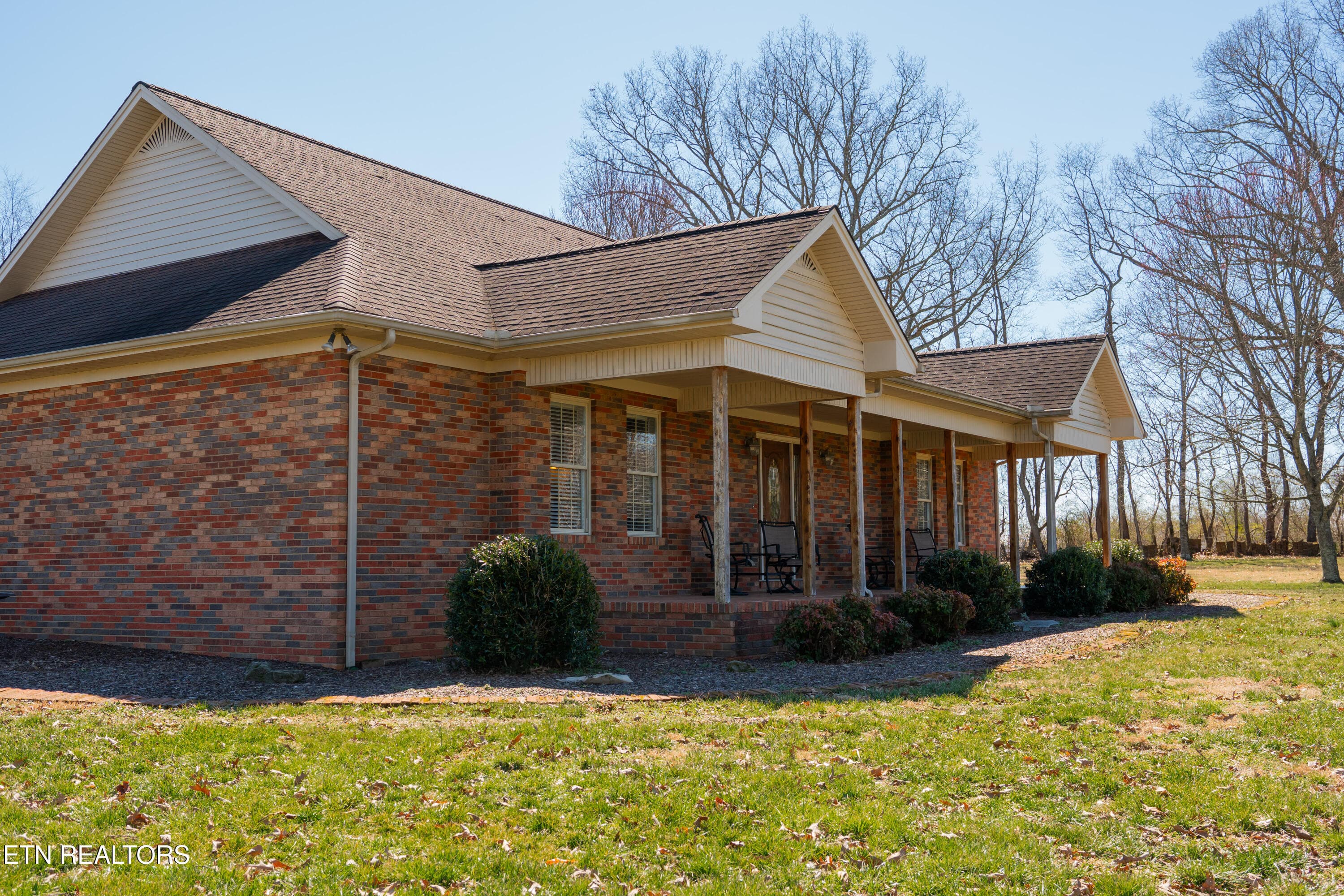 DSC05825 - 845 McMinnville Hwy, Sparta, TN 38583