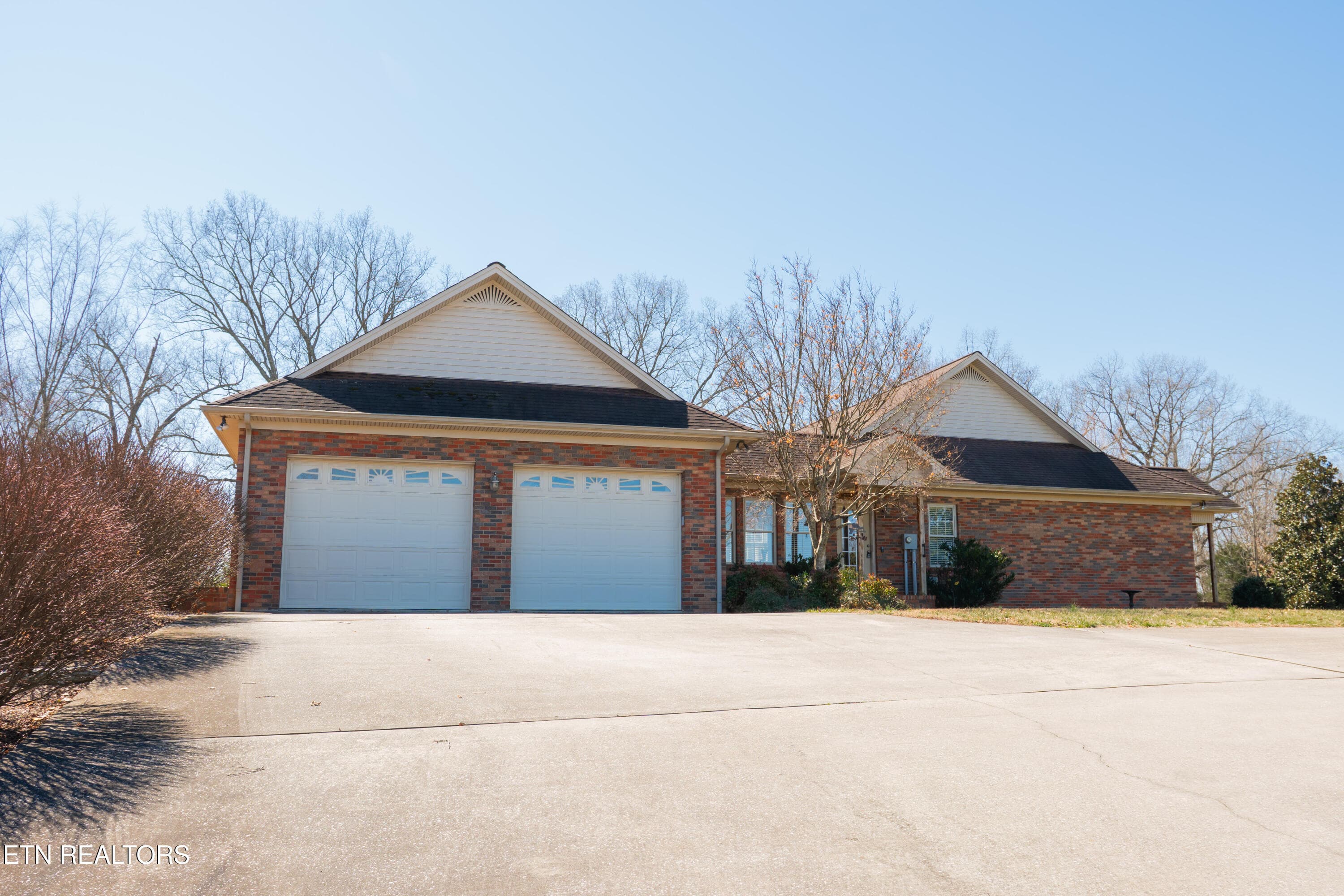 DSC05840 - 845 McMinnville Hwy, Sparta, TN 38583