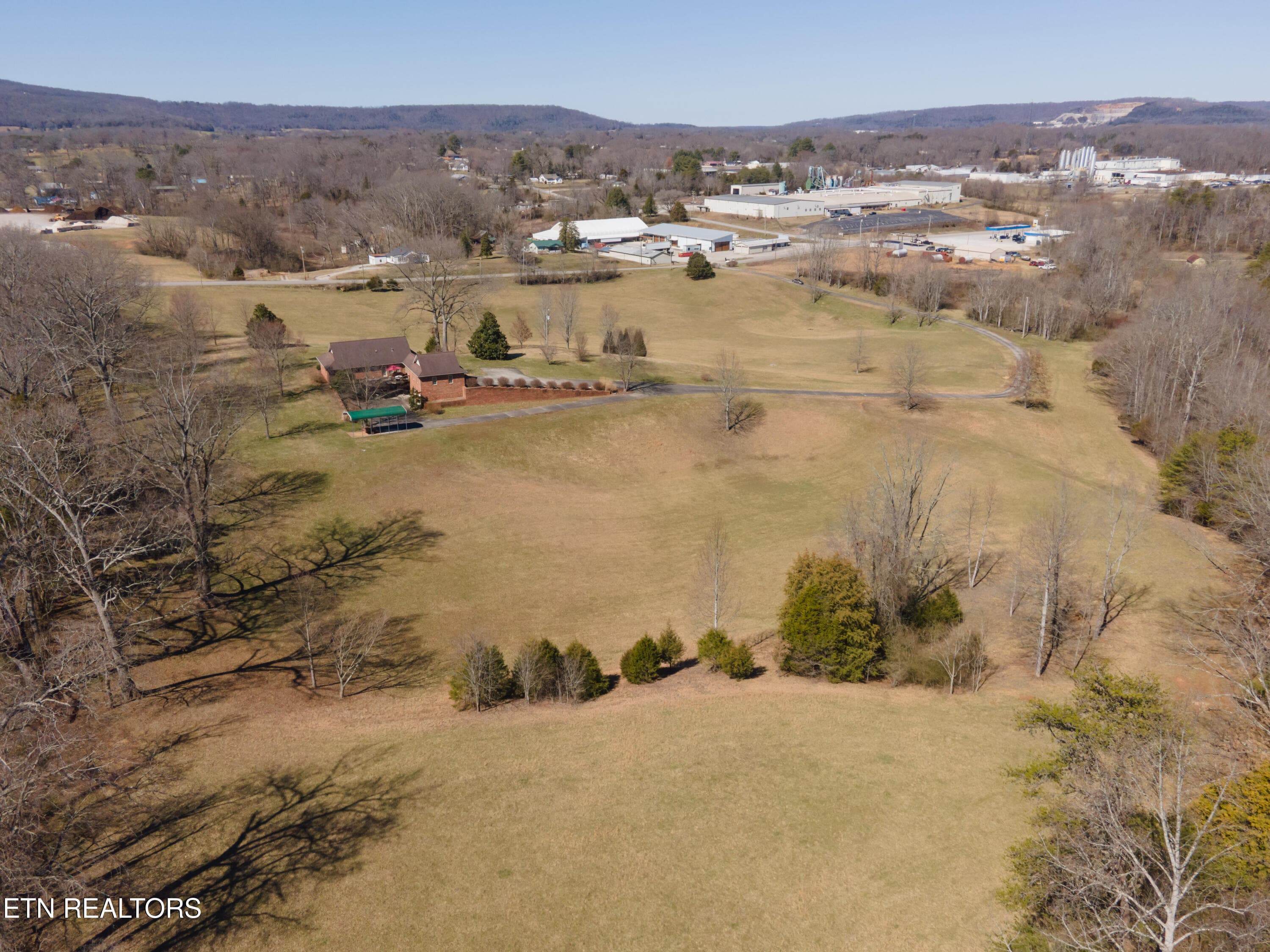 DJI_0015 - 845 McMinnville Hwy, Sparta, TN 38583
