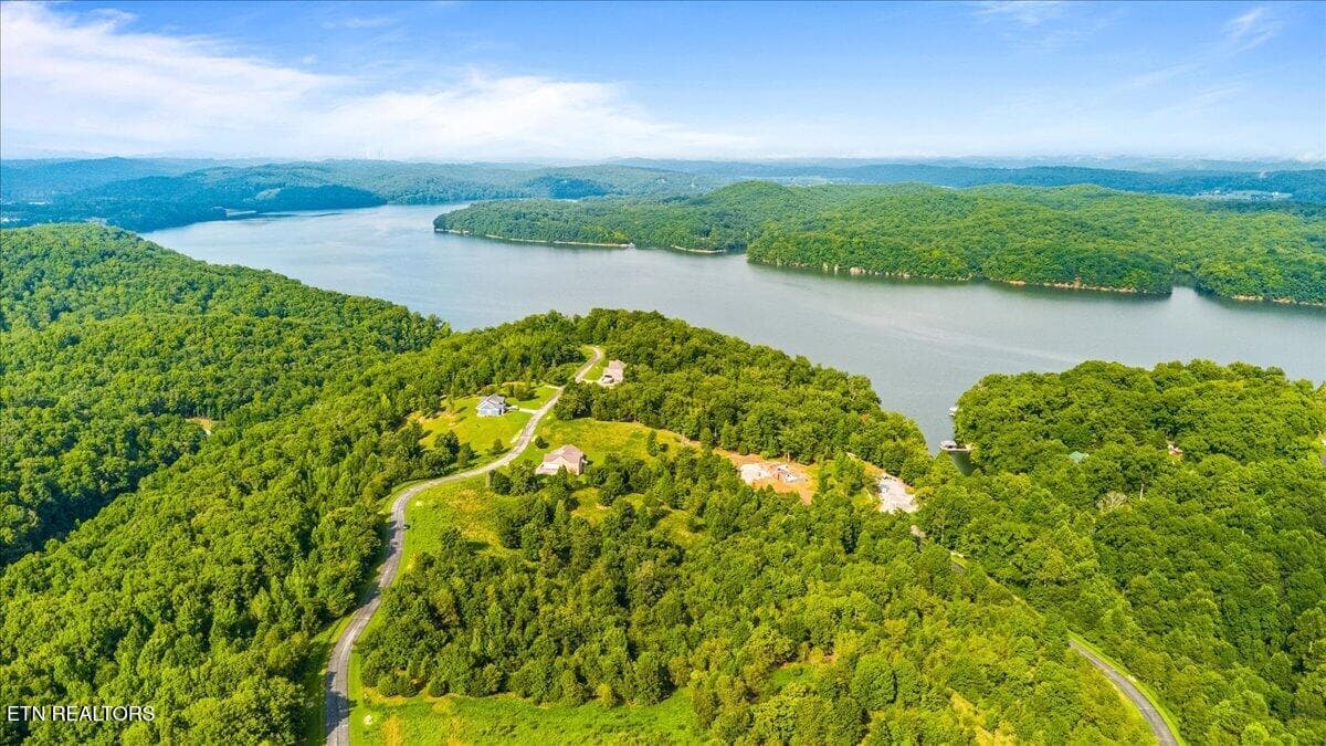 08-126 Emerald Pointe Cir - 126 Emerald Pointe Circle, Rockwood, TN 37854, Rockwood