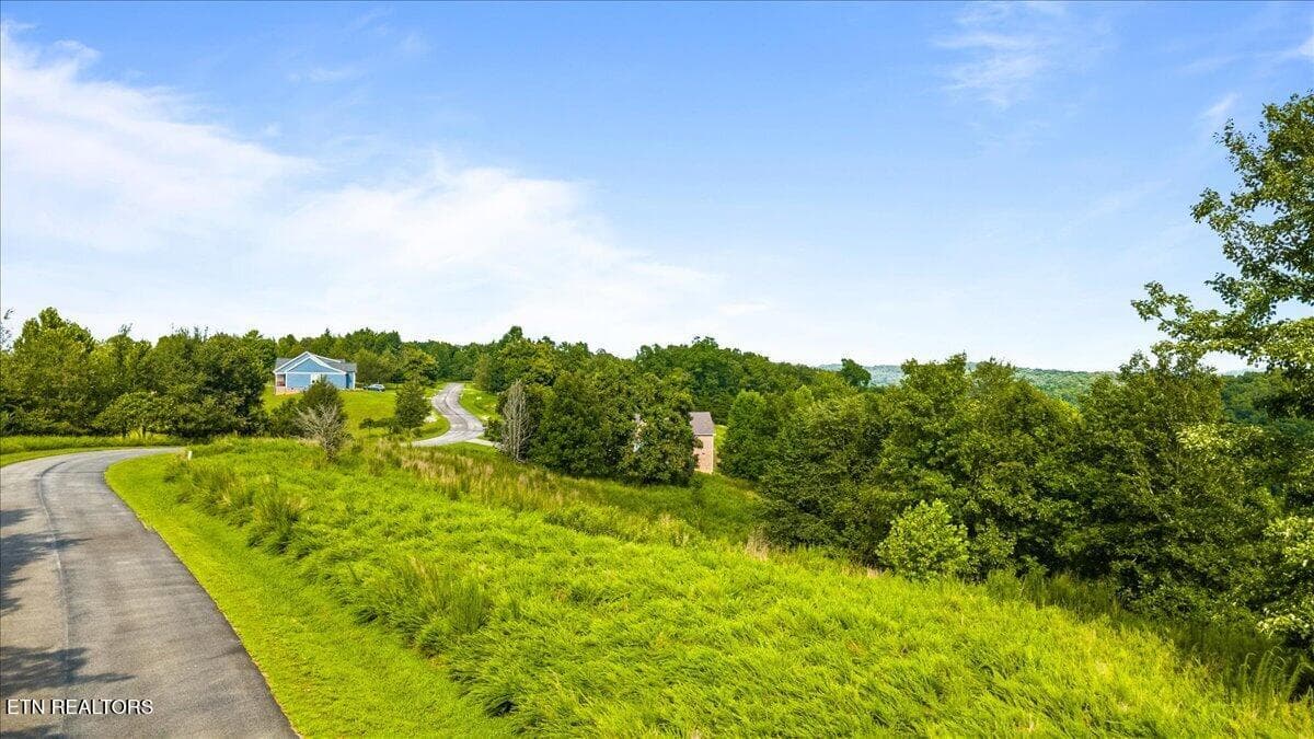 15-126 Emerald Pointe Cir - 126 Emerald Pointe Circle, Rockwood, TN 37854, Rockwood