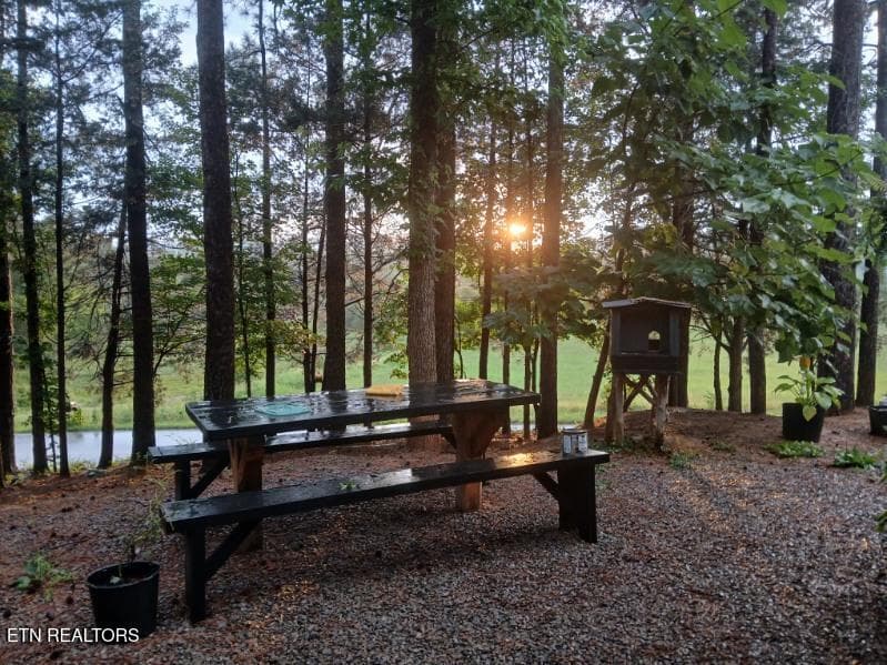 Sunset - 365 County Road 38, Riceville, TN 37370, Riceville