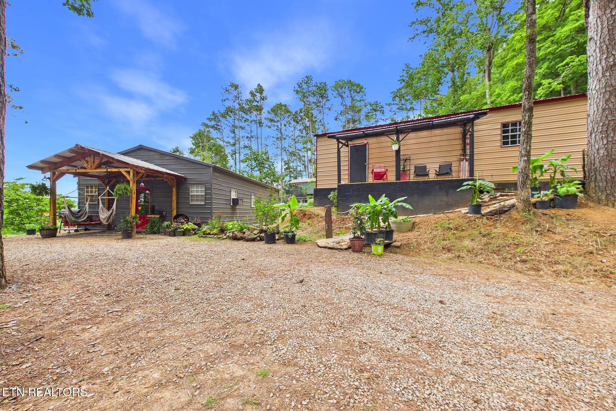 Front Driveway - 365 County Road 38, Riceville, TN 37370, Riceville