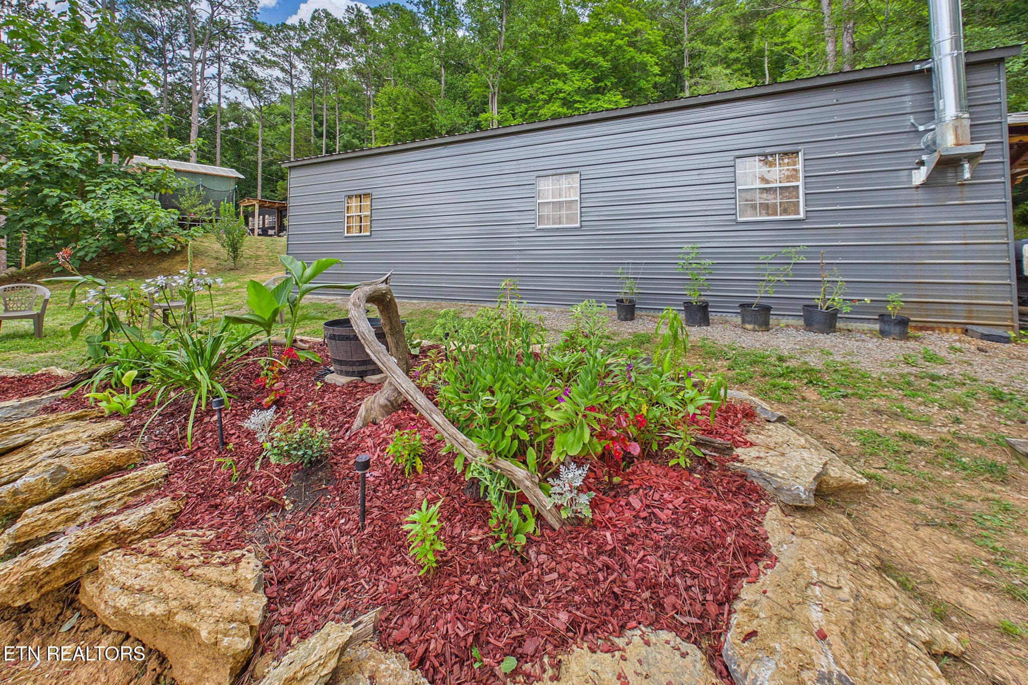 Side - 365 County Road 38, Riceville, TN 37370, Riceville