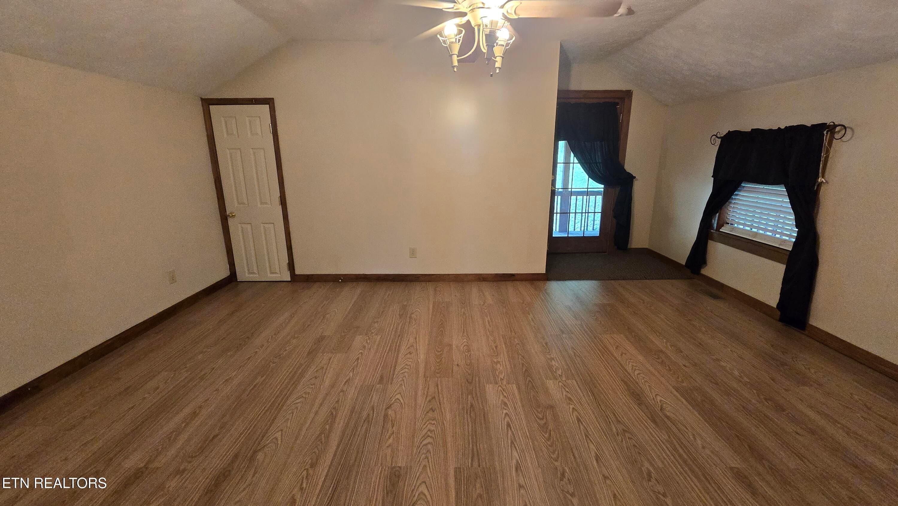 3rd BDR 2d Floor - 5494 Lone Mountain Rd, New Tazewell, TN 37825