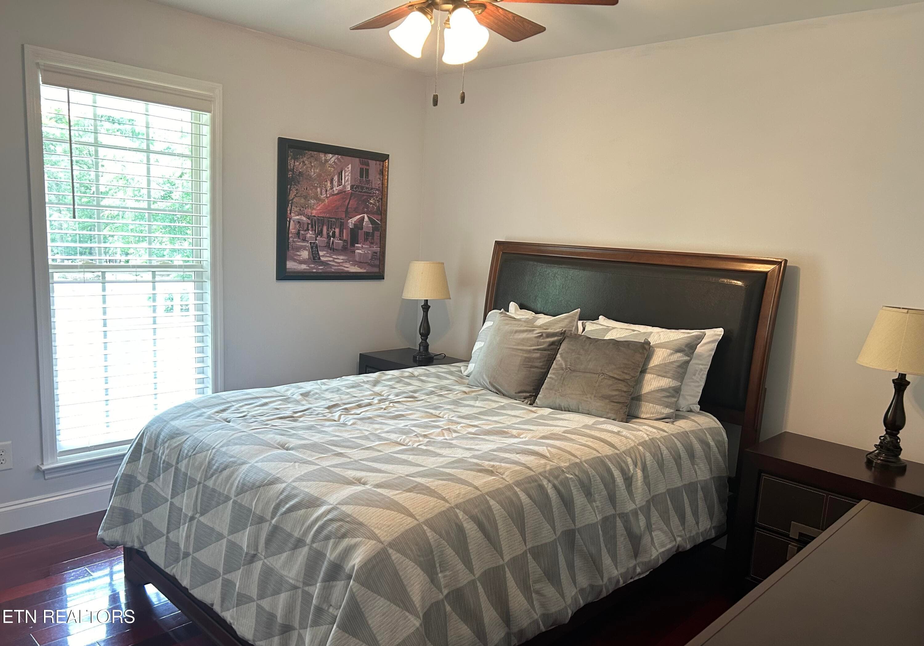 Second Bedroom - 135 Central Ave, Benton, TN 37307, Benton
