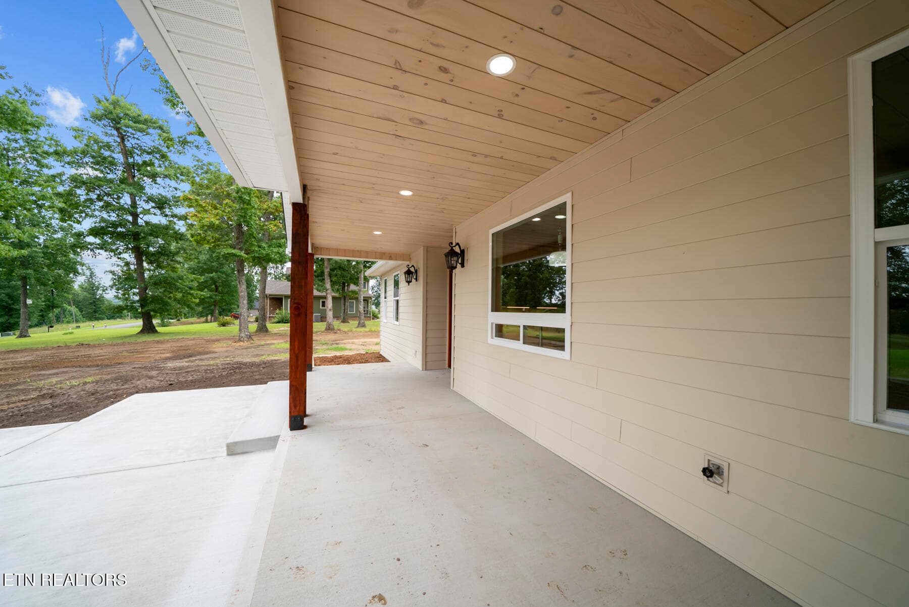 DSC07978 - 427 Bluff View Lp, Crossville, TN 38571