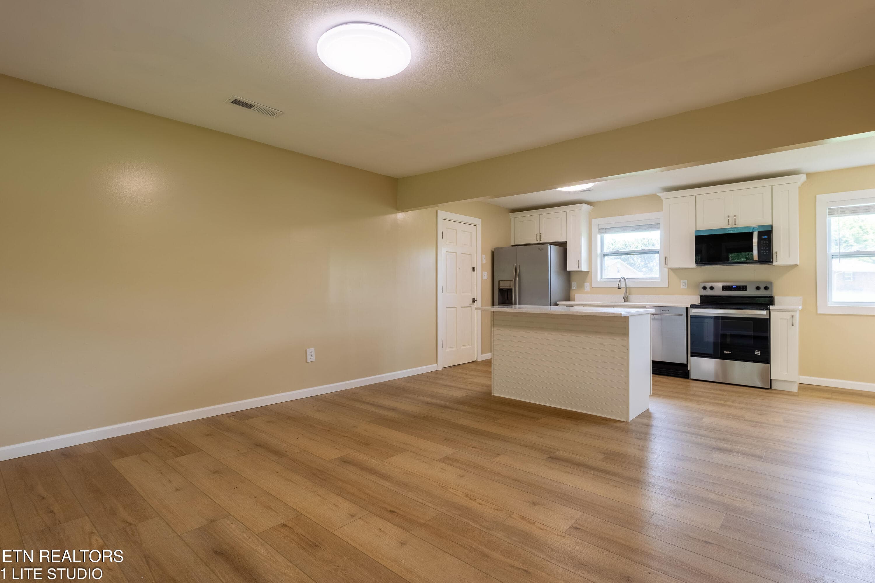 Kitchen from Living Room - 1658 Laurans Ave, Knoxville, TN 37915, Knoxville