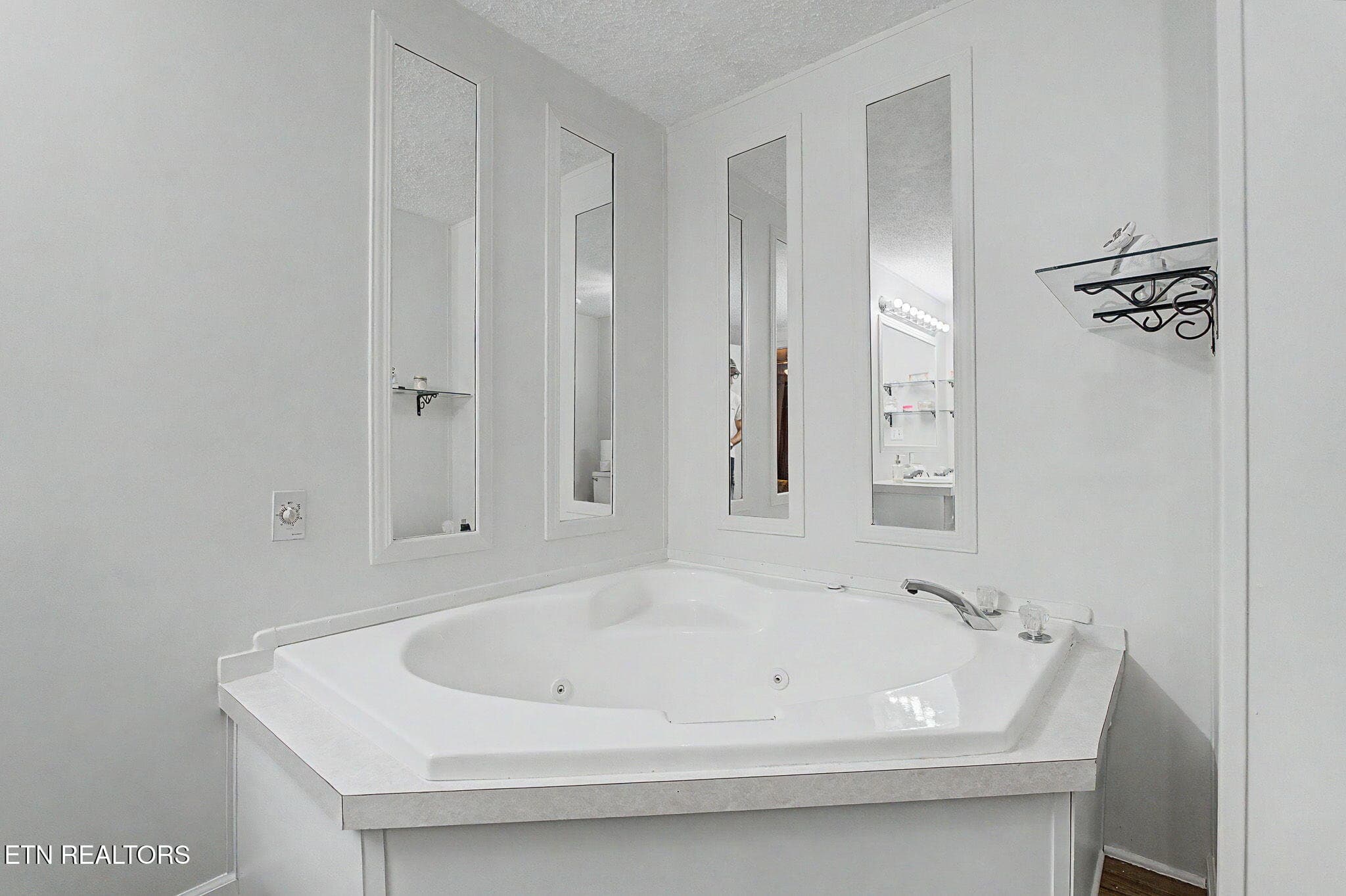 27-web-or-mls-344-drummer-ln - 344 Drummer Lane, Knoxville, TN 37924, Knoxville