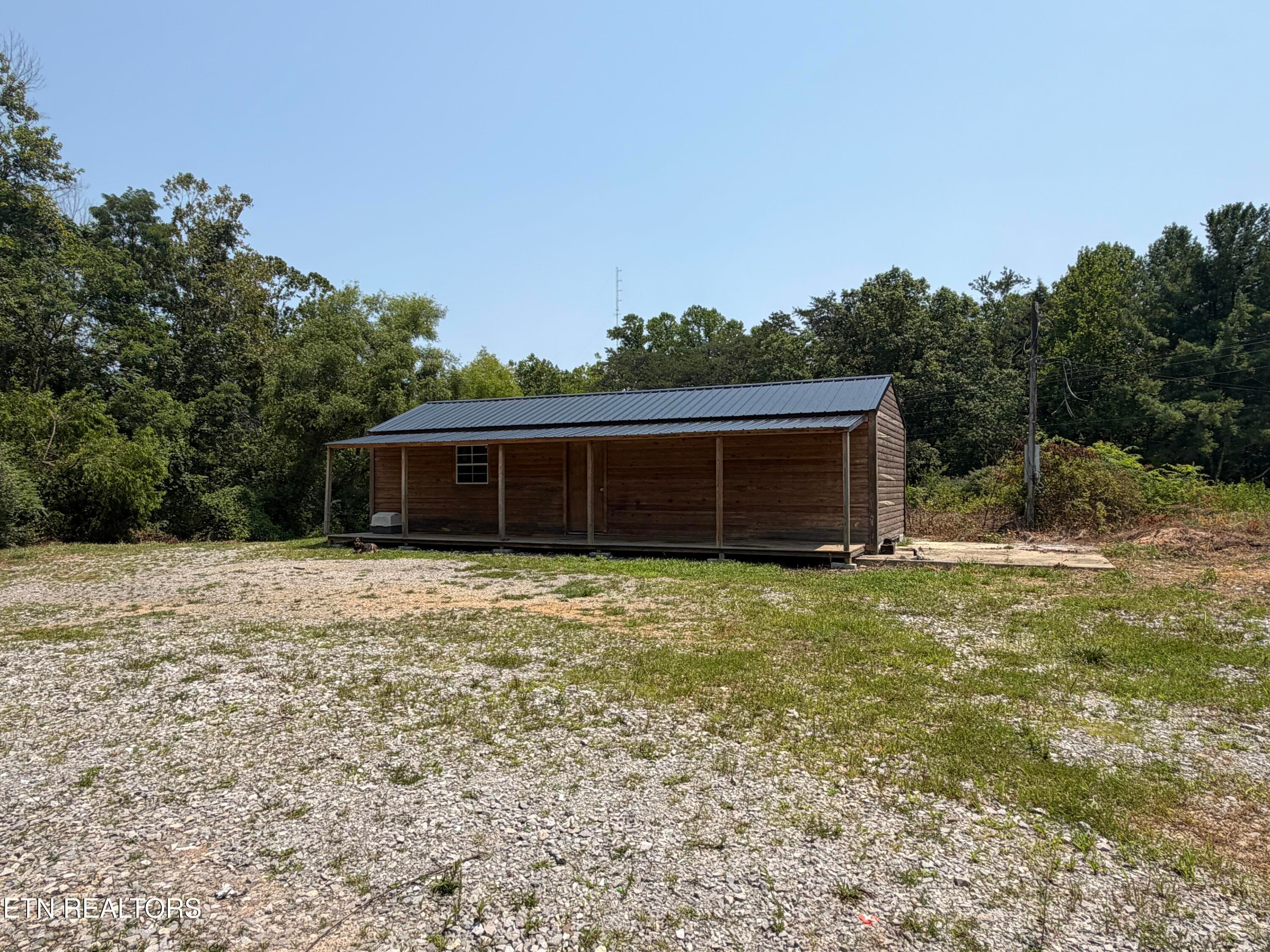 IMG_1003 - 112 State Garage Rd, Jamestown, TN 38556, Jamestown