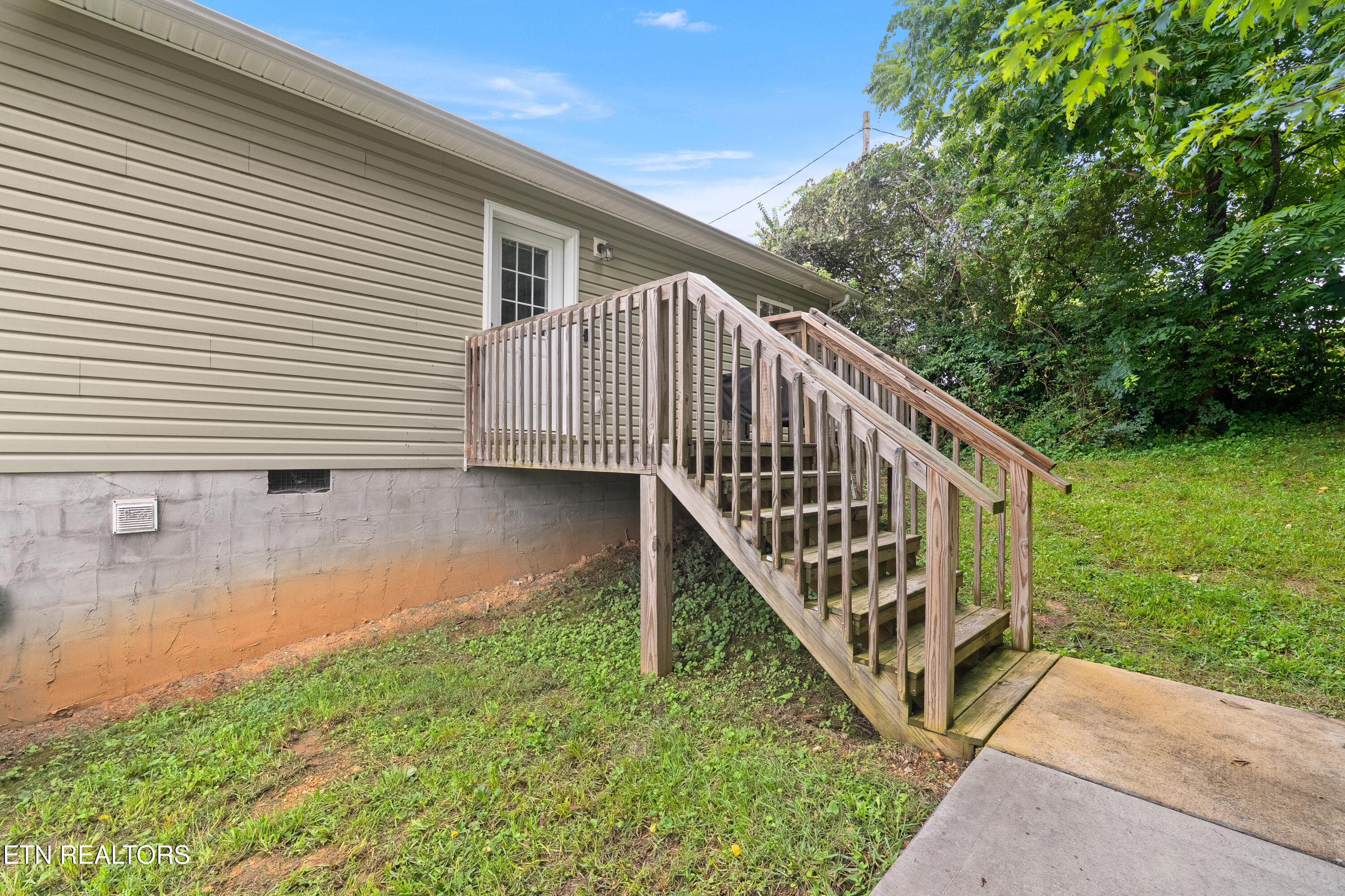 DSC05823 - 1714 Spring Hill Rd, Knoxville, TN 37914