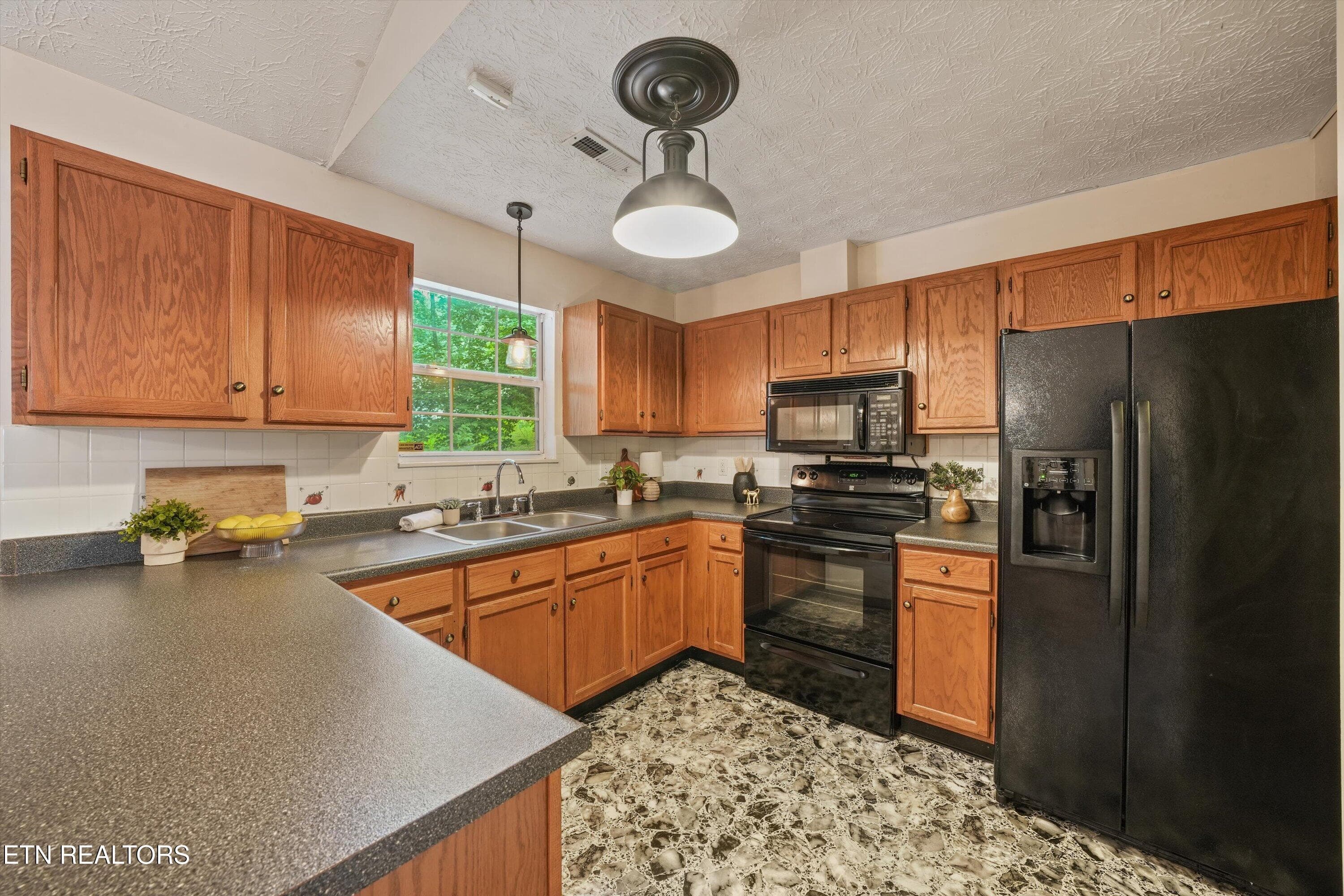 20-4506 Kinlock Ln 18 - 4506 Kinlock Lane, Knoxville, TN 37921, Knoxville