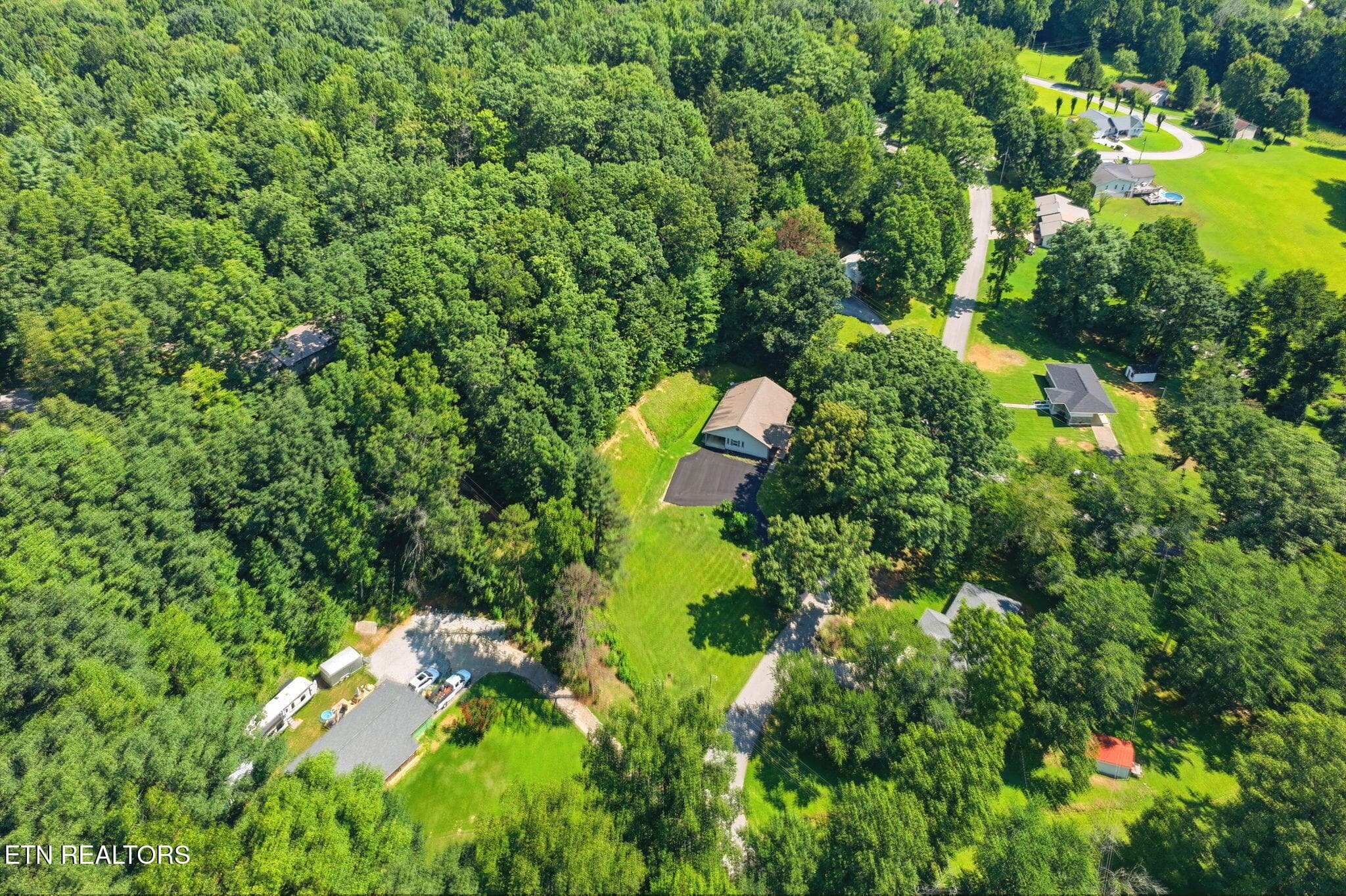 41-web-or-mls-011_241 Skyline-129 - Skyline Drive, Oneida, TN 37841