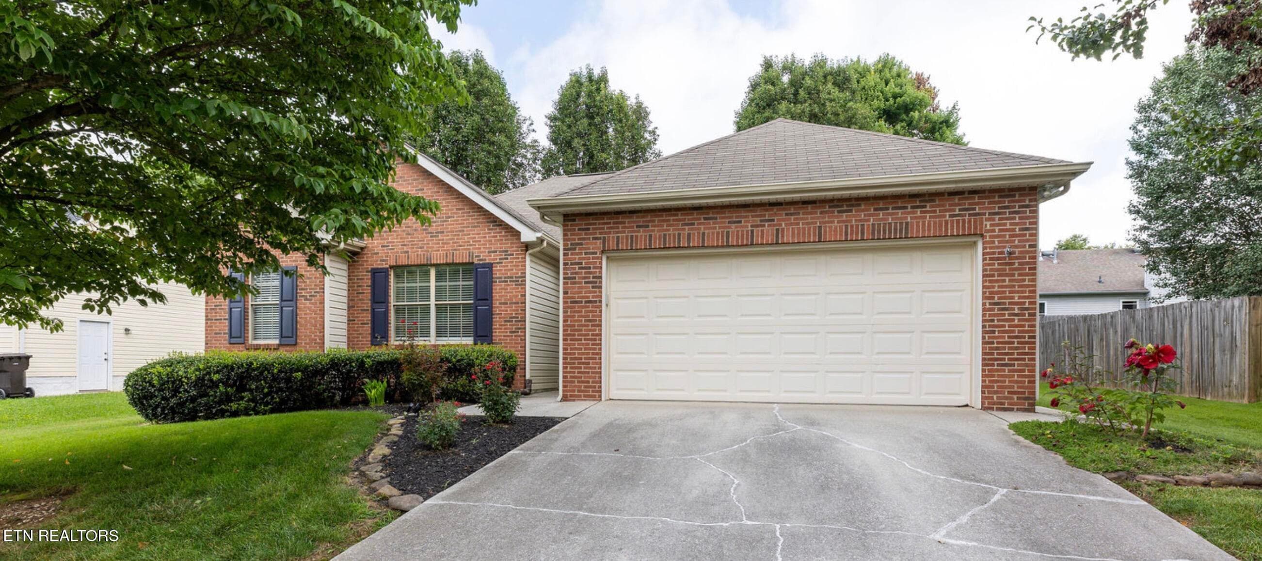 10145 Rockbrook Drive, Knoxville, TN 37931