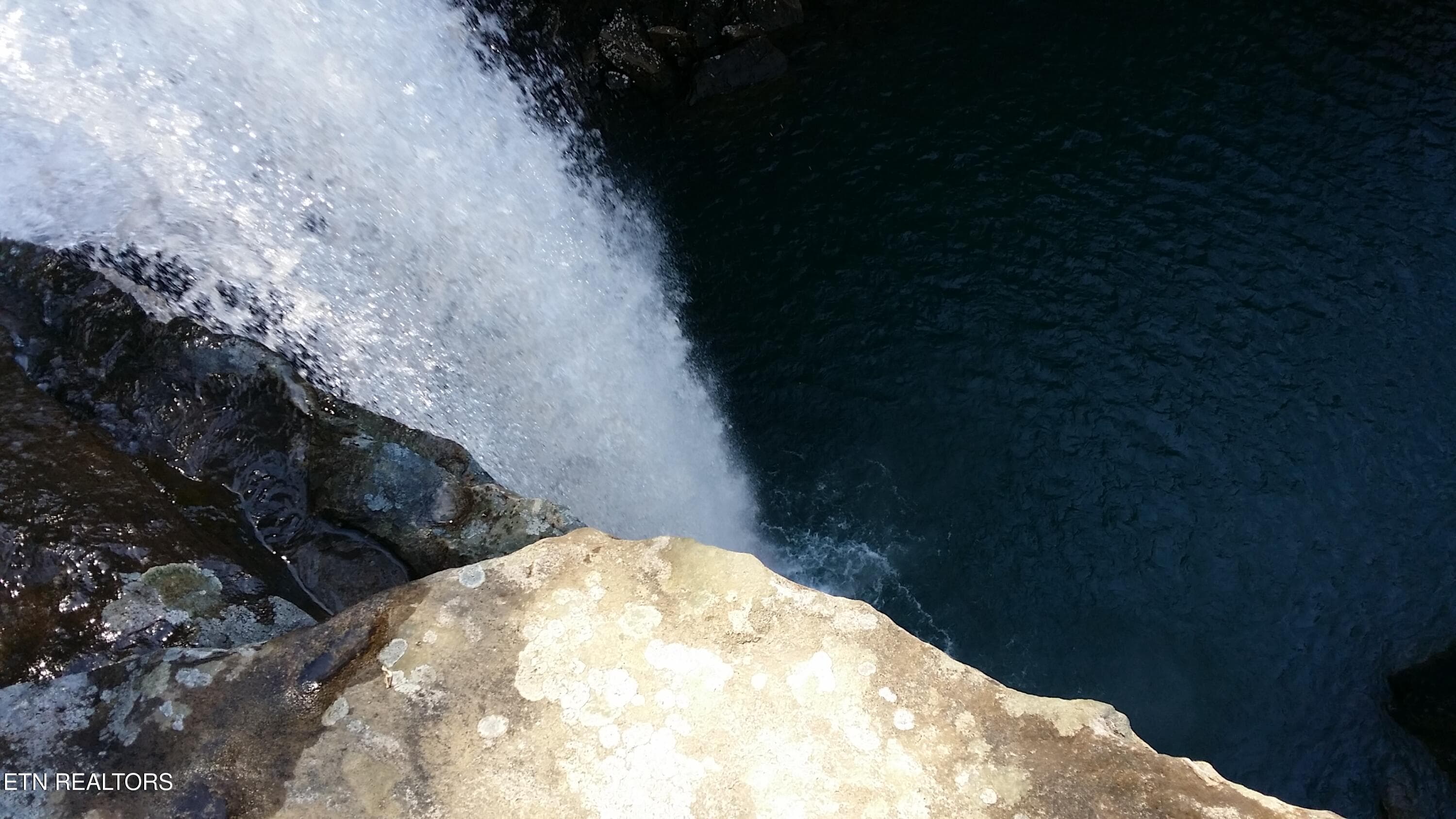 NEARBY OZONE FALLS - 14 Ridge Crest Circle, Fairfield Glade, TN 38558